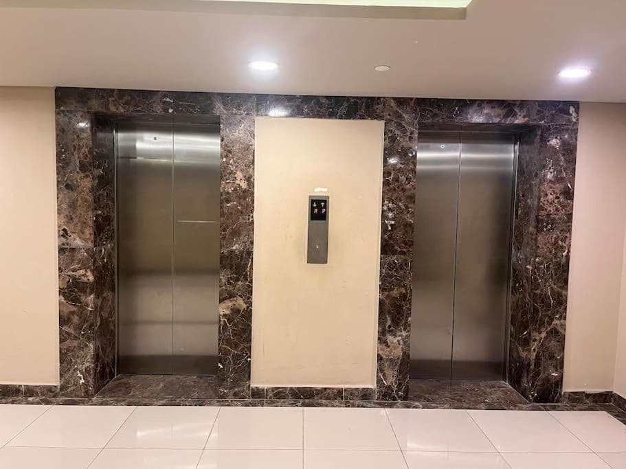 UNIQue 2BRs LOCation l DOWNTown NEWCairo/City view photo 3