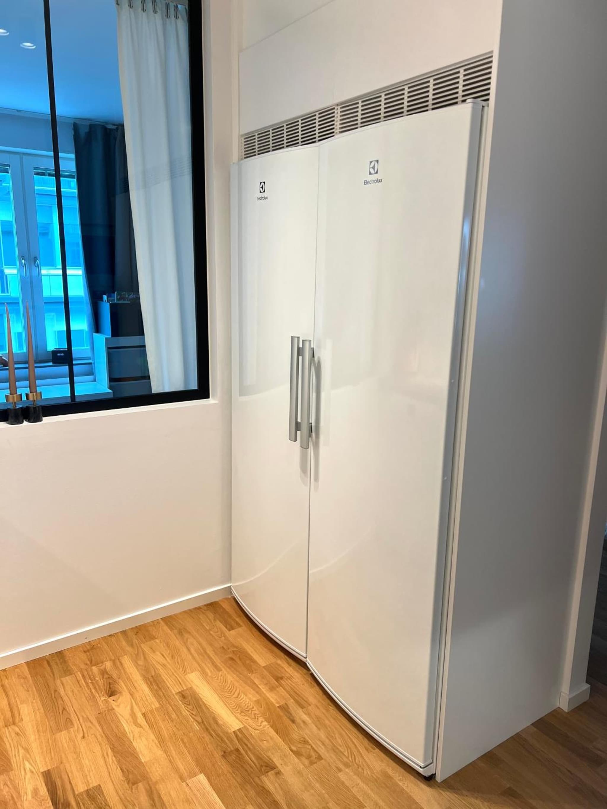 The Emerald Suite - Bright Scandinavian Private Apartment photo 8