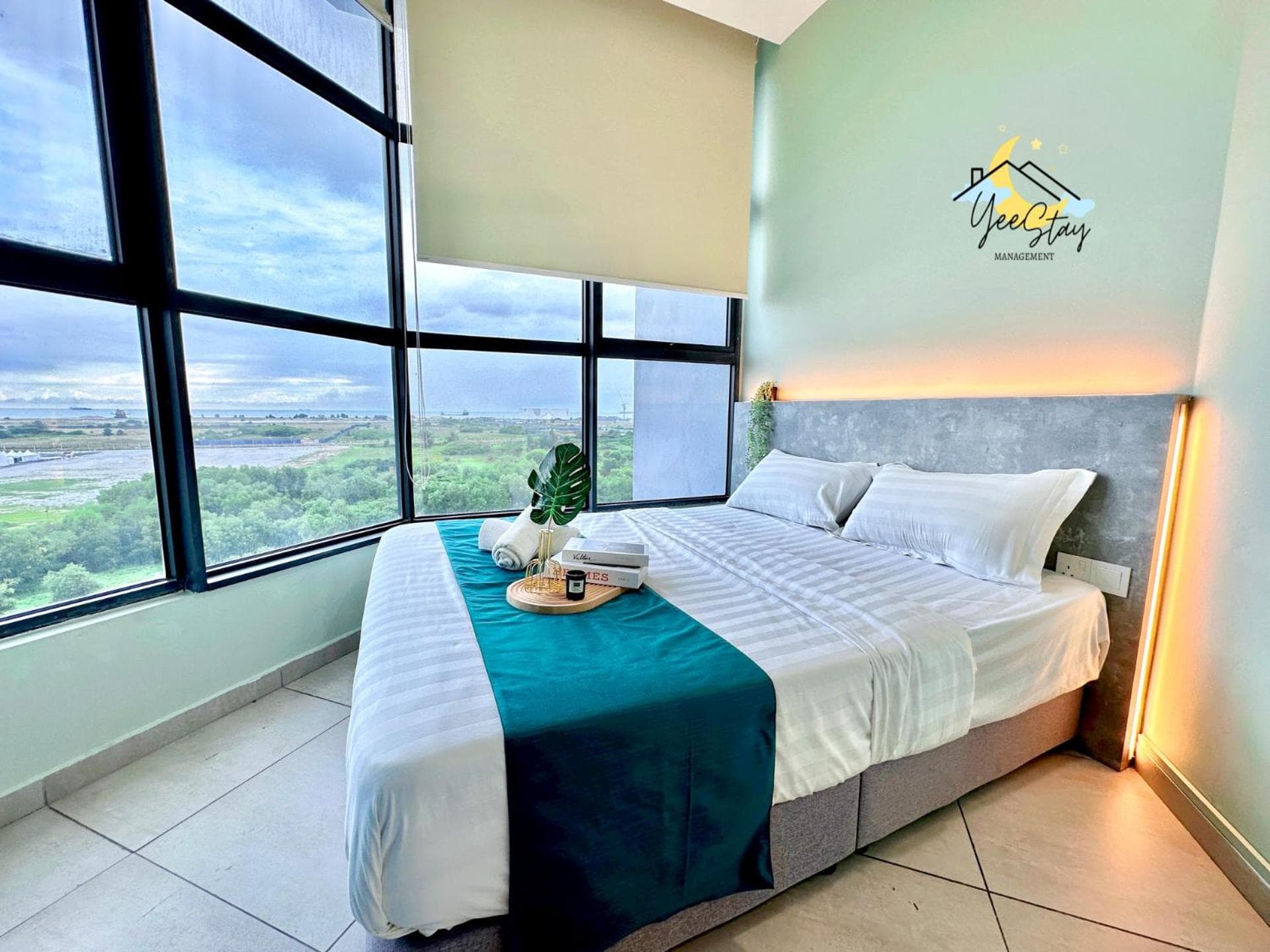 Atlantis 8-12pax/Netflix/Video game/5min to Jonker photo 5