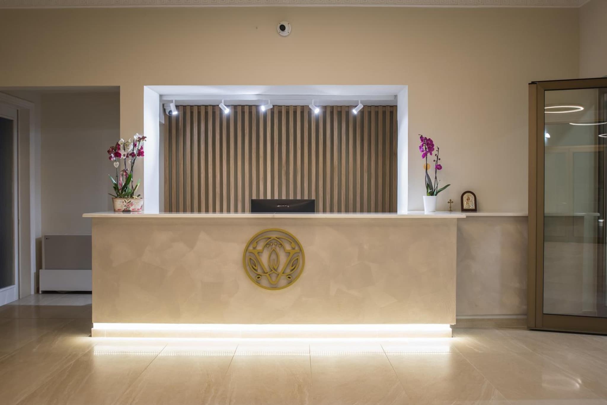 V Hotel Delphi photo 9