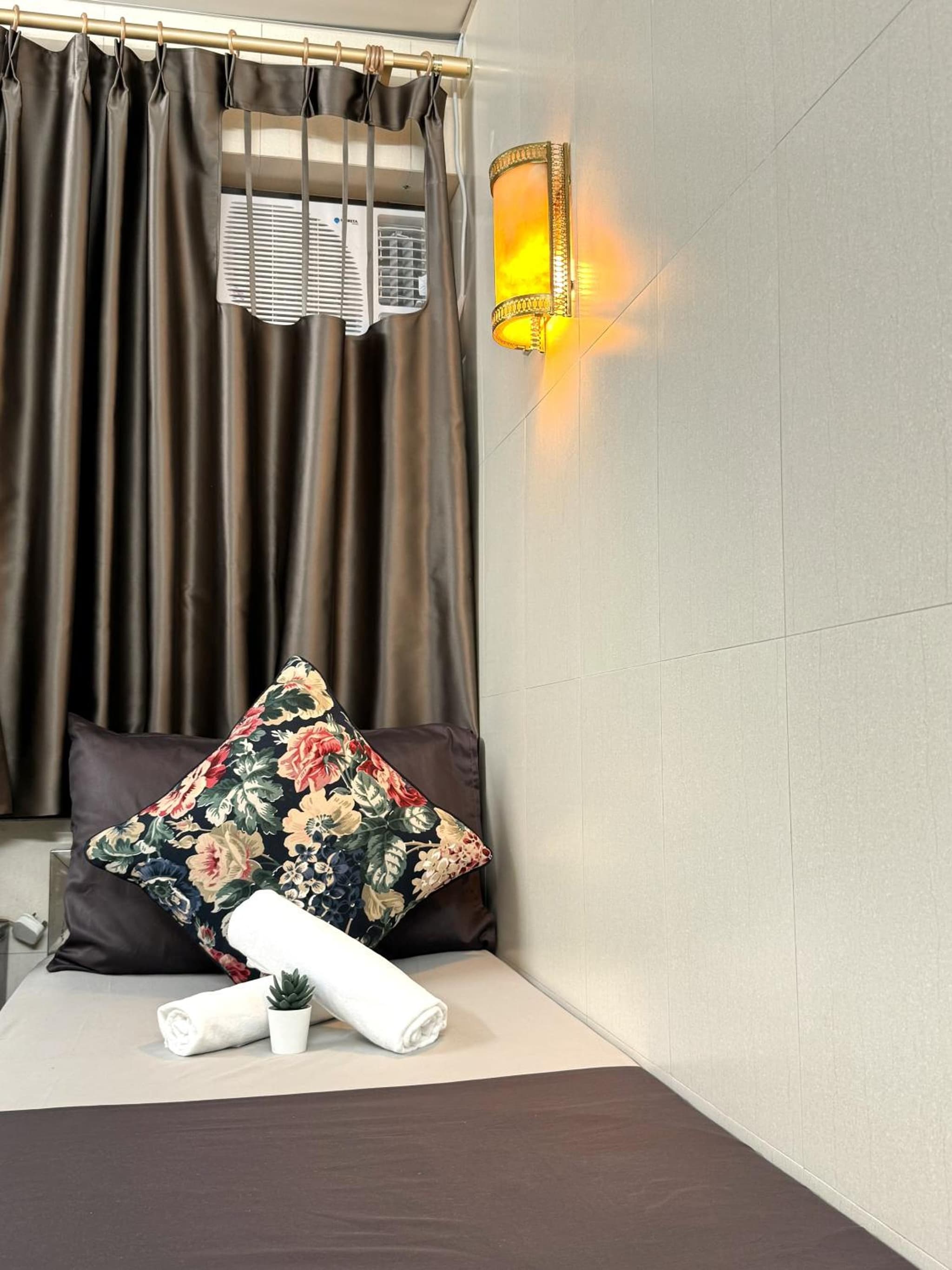 International Inn photo 8