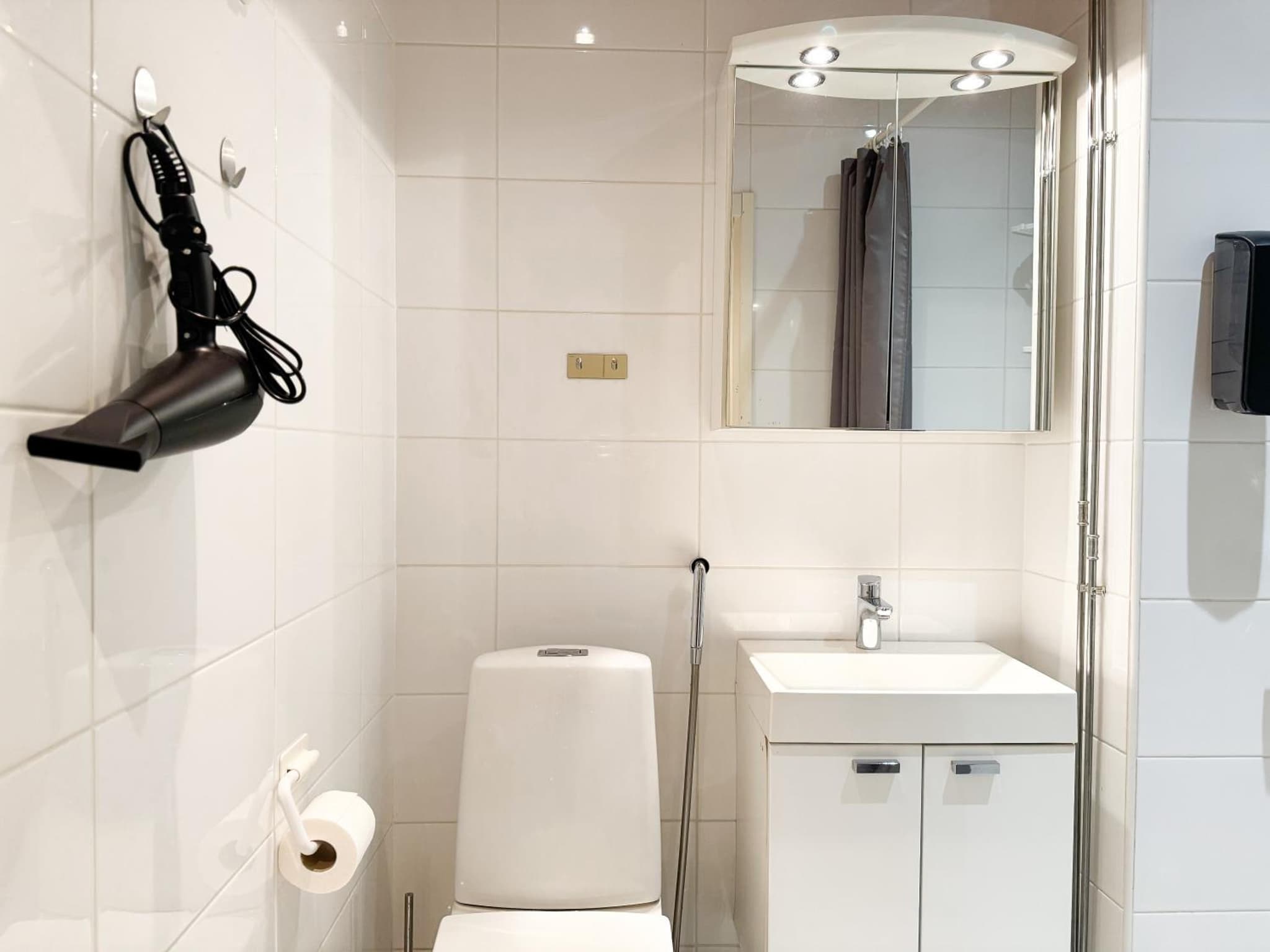 Aurora Central Suite IV by Book Lapland photo 4