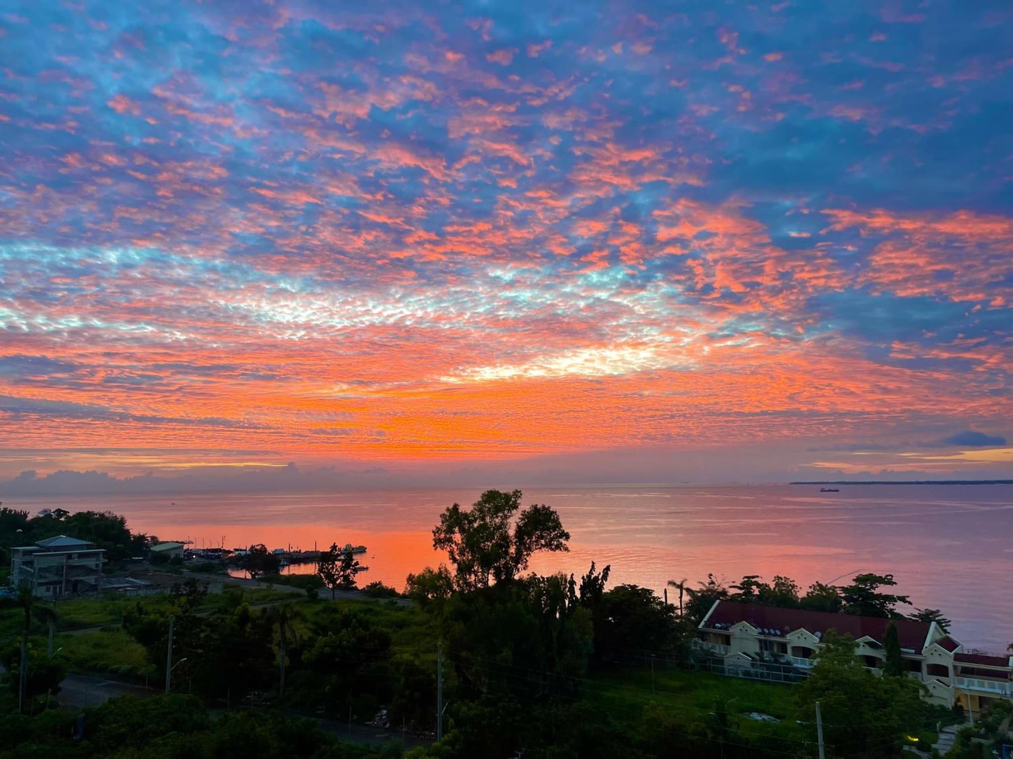 La Mirada Deluxe Suites with Oceanview photo 8