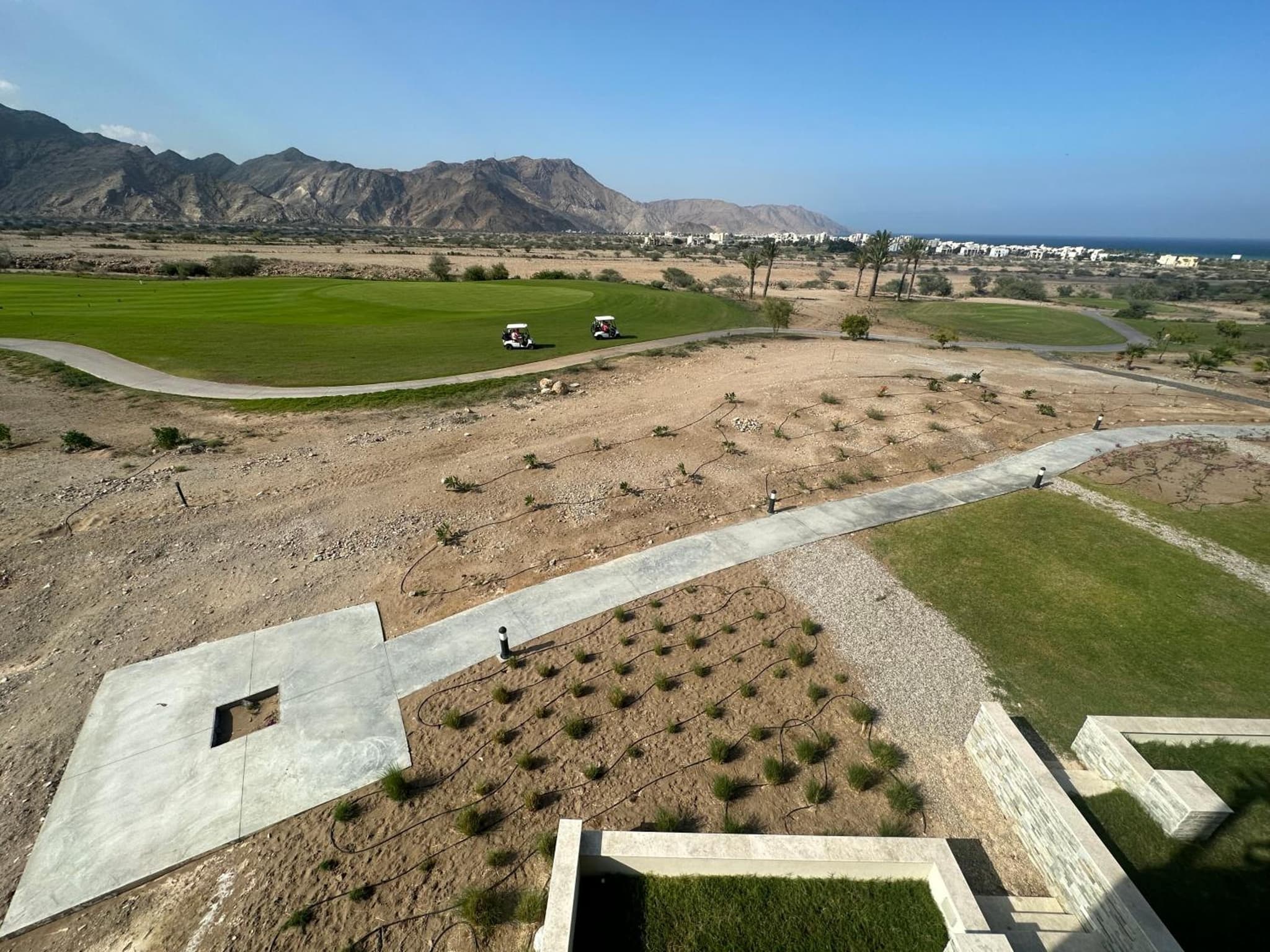 Panoramic Golf views and comfort photo 8