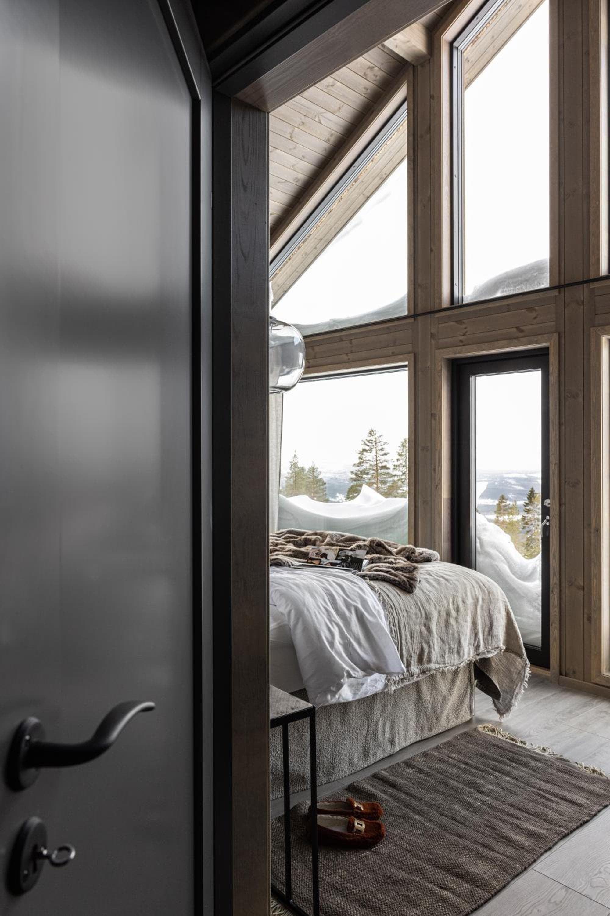 Luxurious Mountain Lodge photo 7