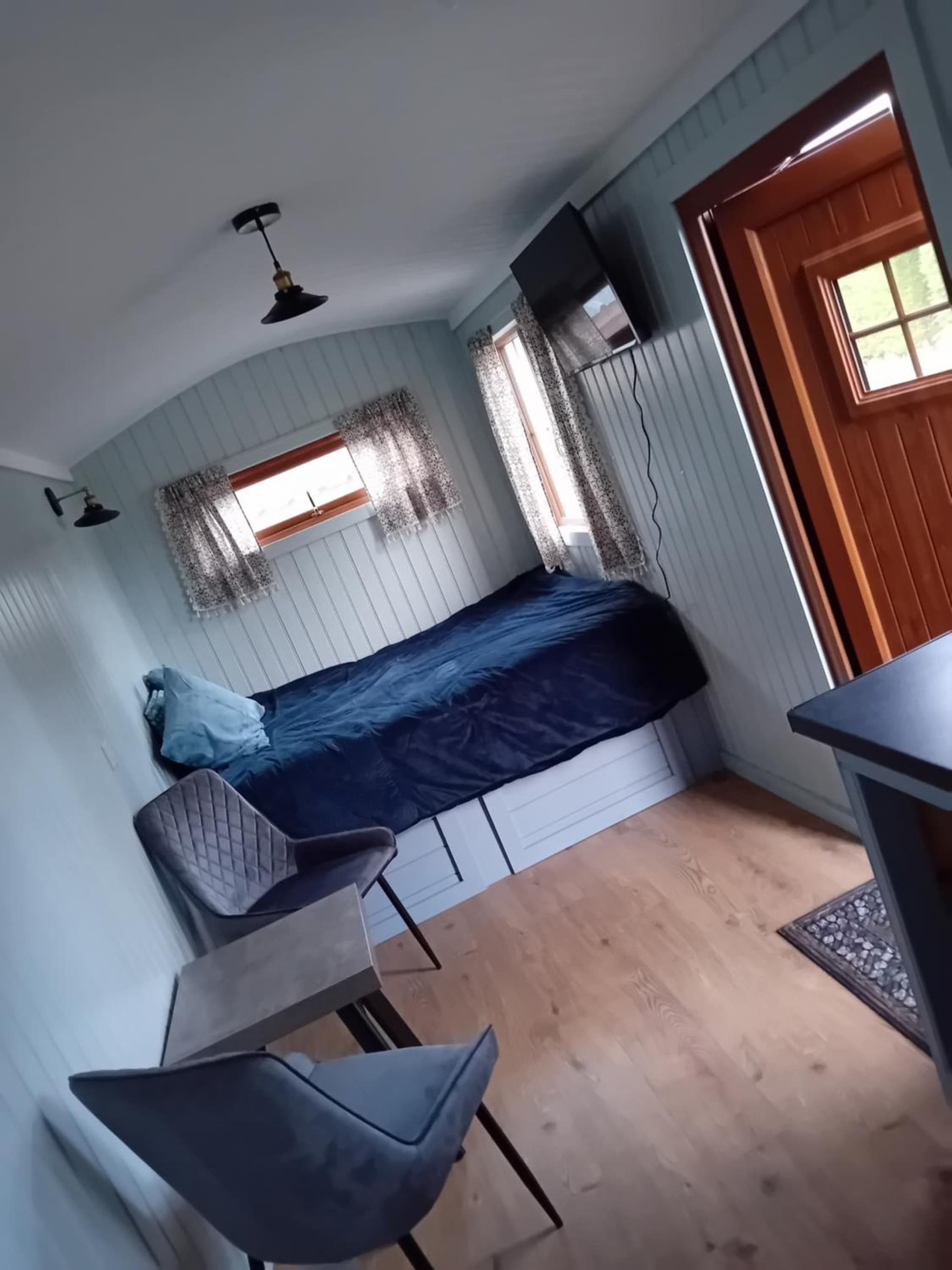 Carlingford Glamping Hut photo 8