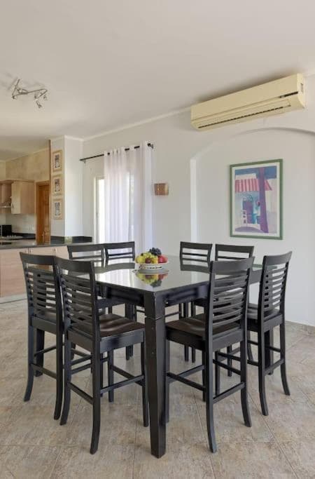 White Villa with open lagoon view photo 5