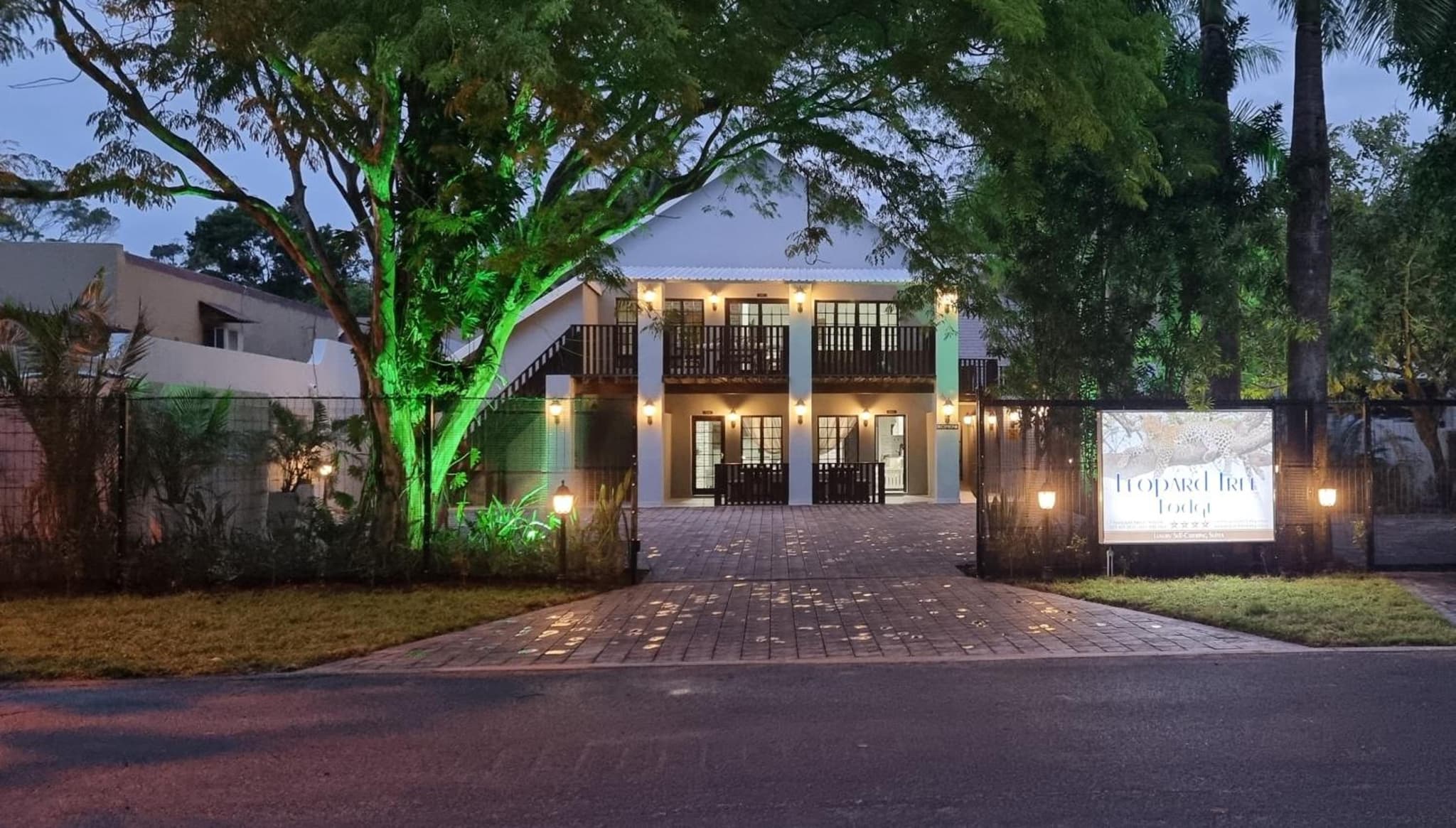 Leopard Tree Lodge