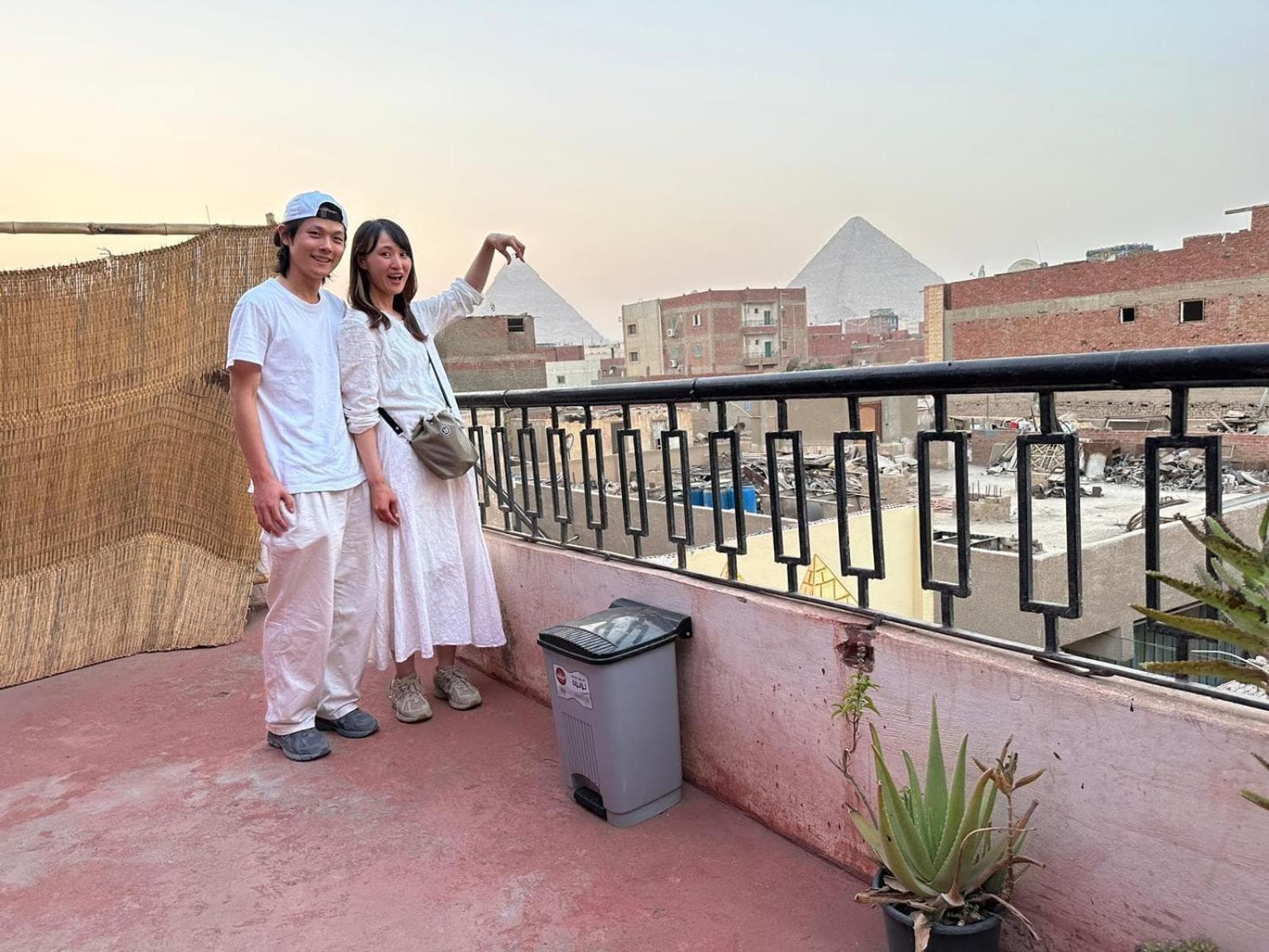 2 Jana Pyramids view inn photo 2