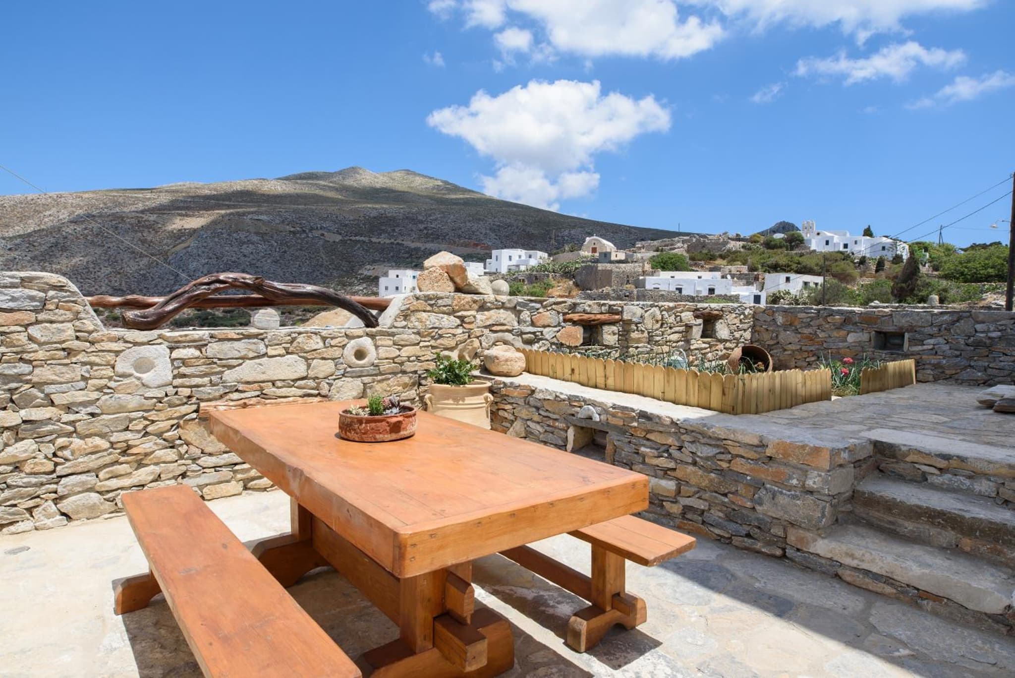 Irida house photo 4