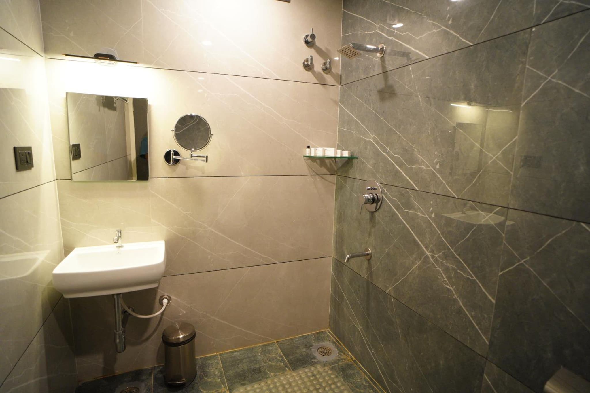Emerald Urban Comforts photo 8
