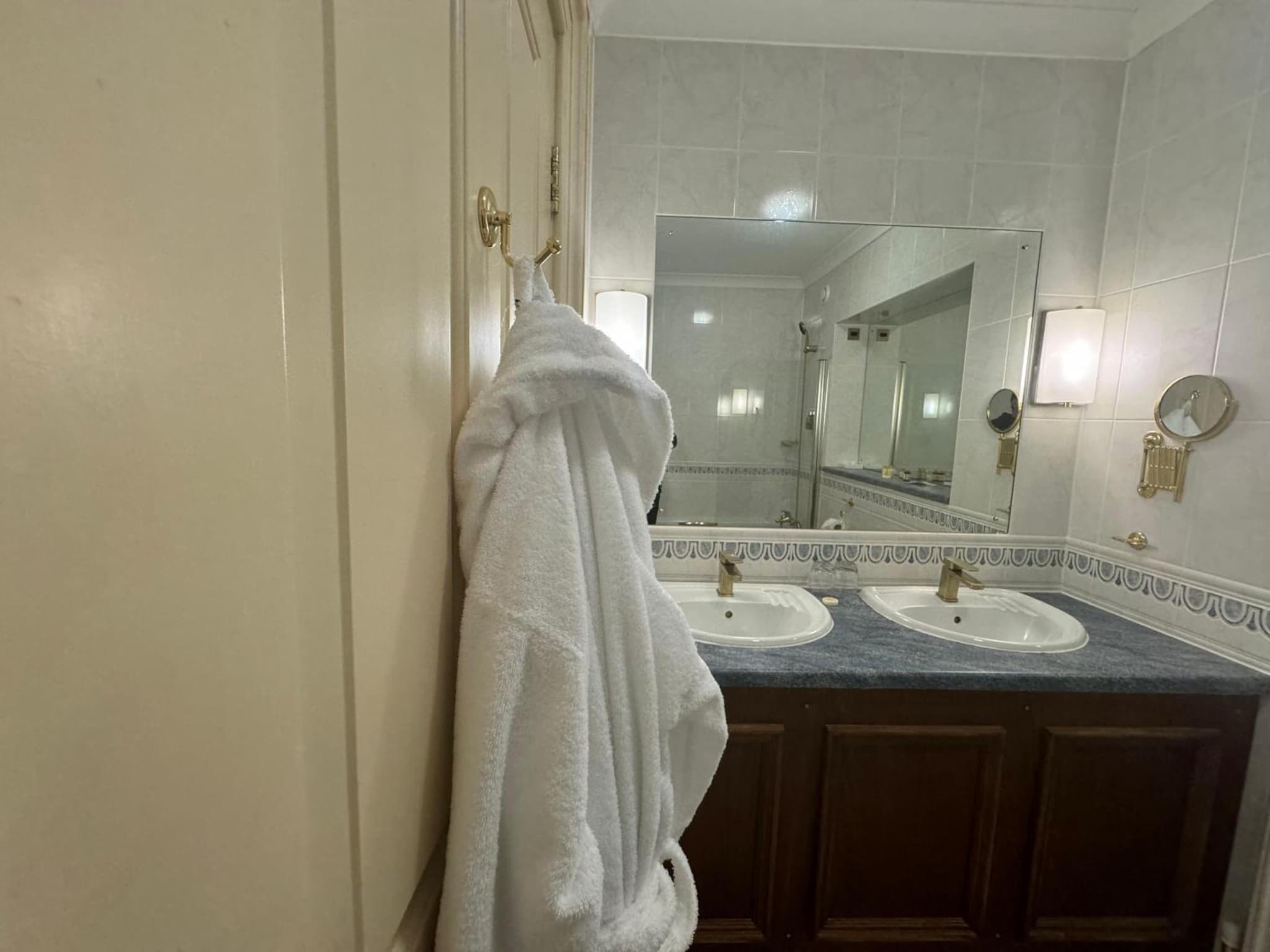 Tre-Ysgawen Hall & Spa photo 7