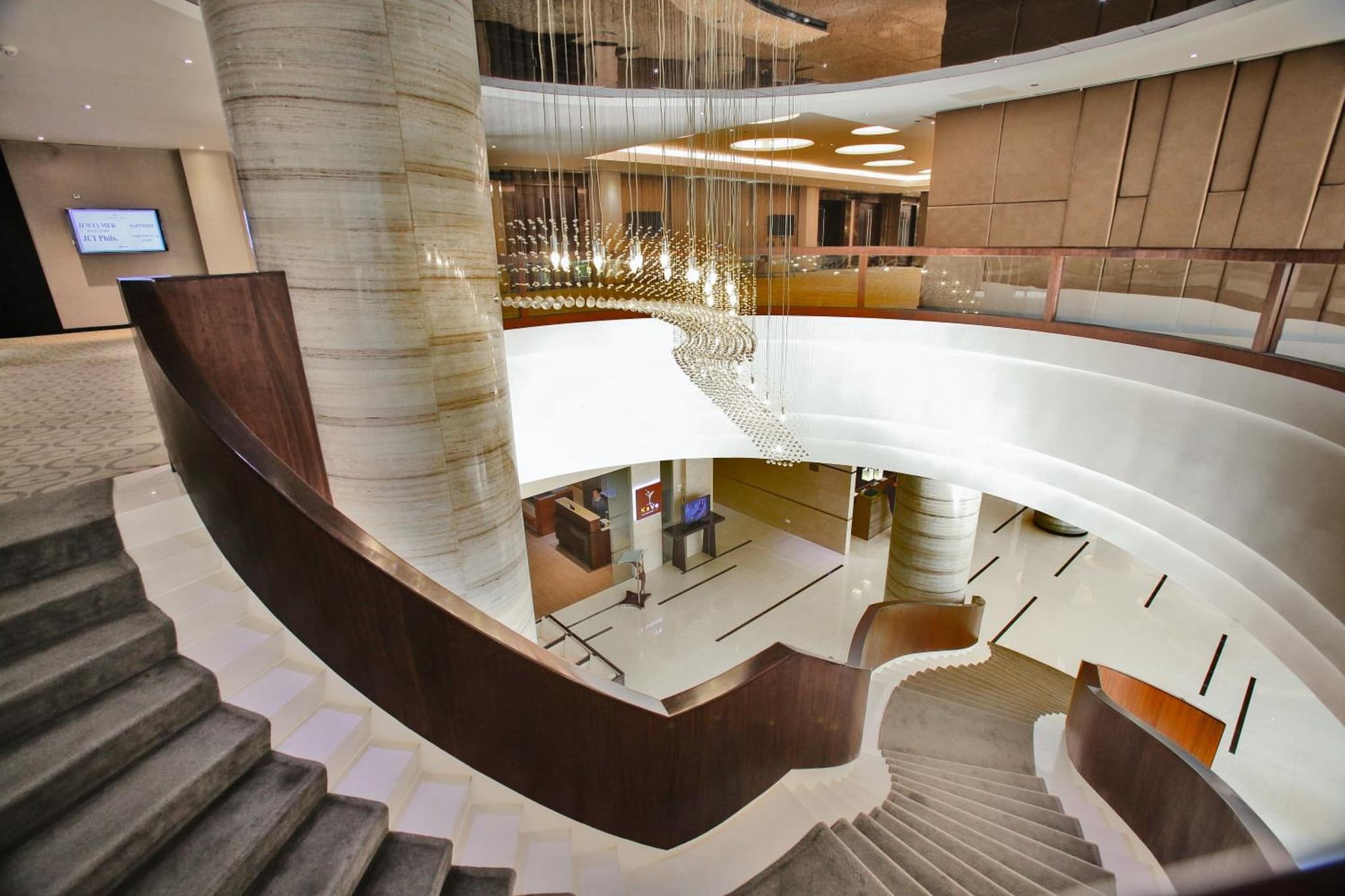 Limketkai Luxe Hotel photo 8