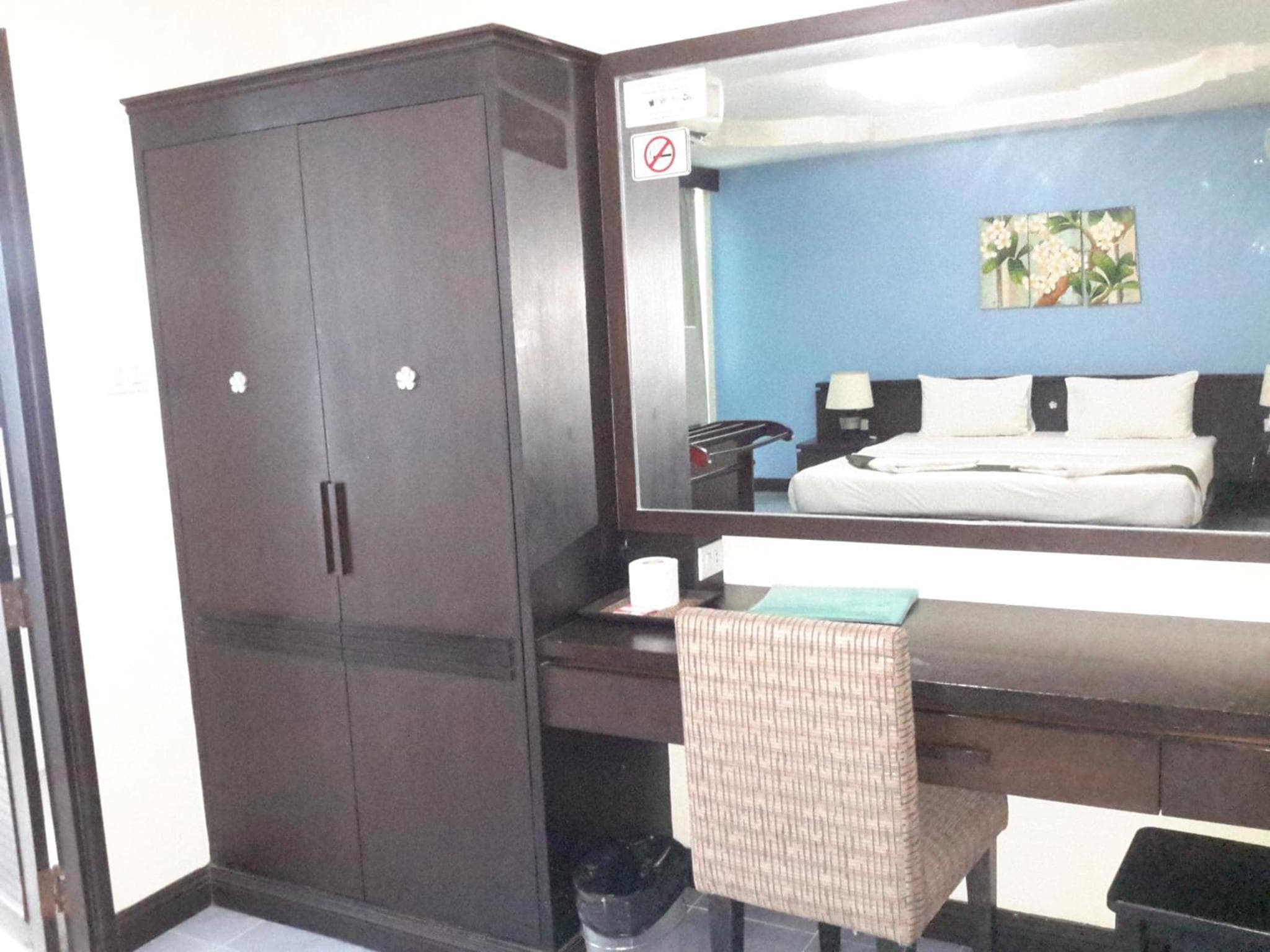 J Hotel photo 5