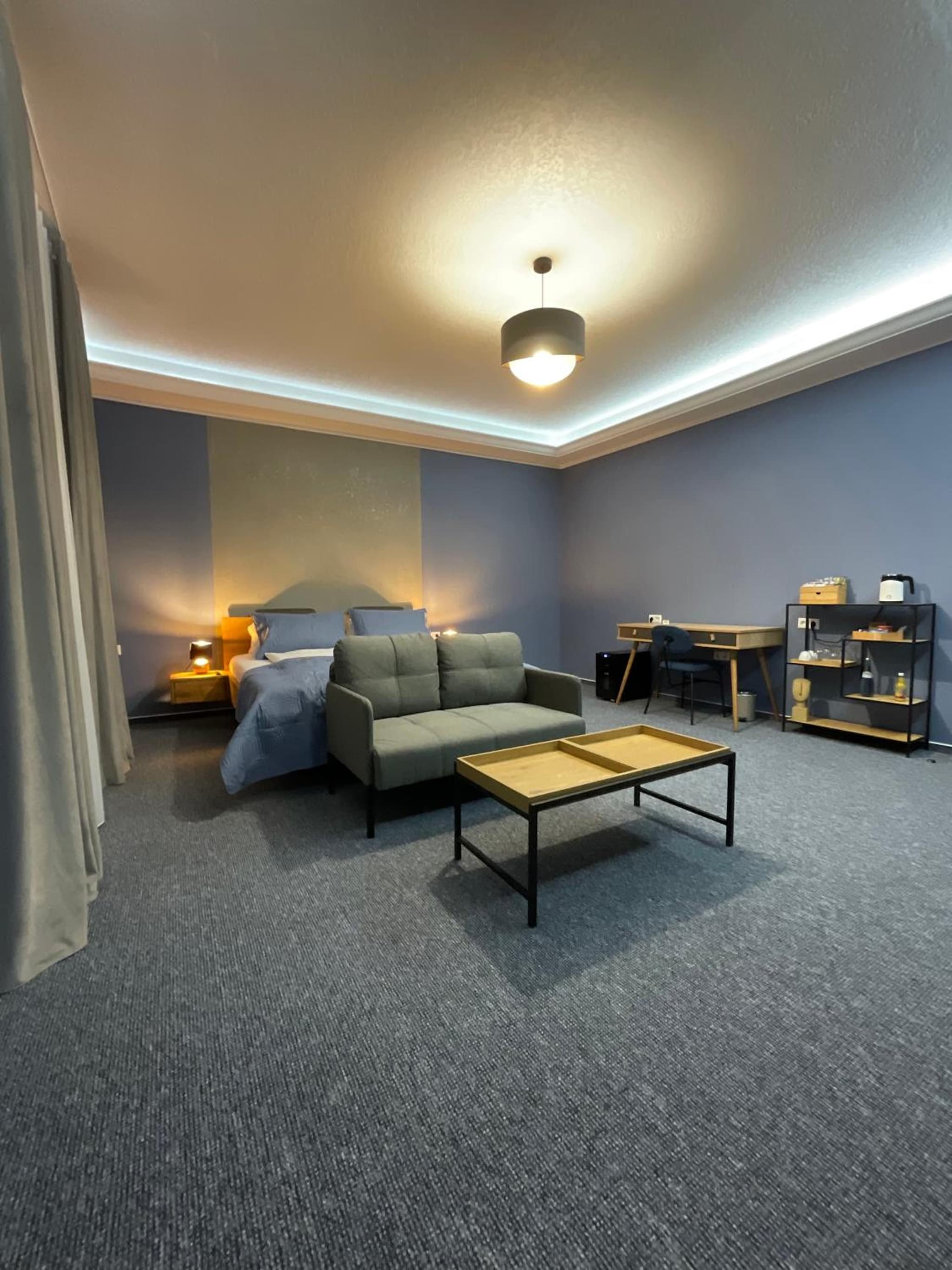 Hotel Residenz Luxury - Outletcity - Parken - Klima - 24h Check-In