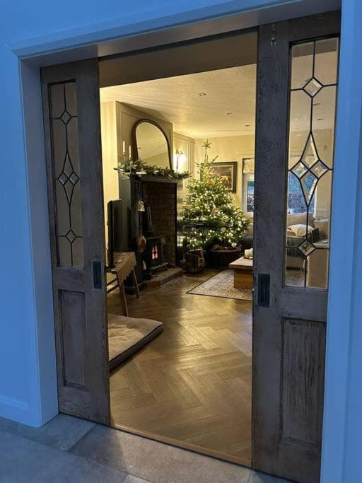 Favour Royal Cottage - dog friendly forest escape photo 6