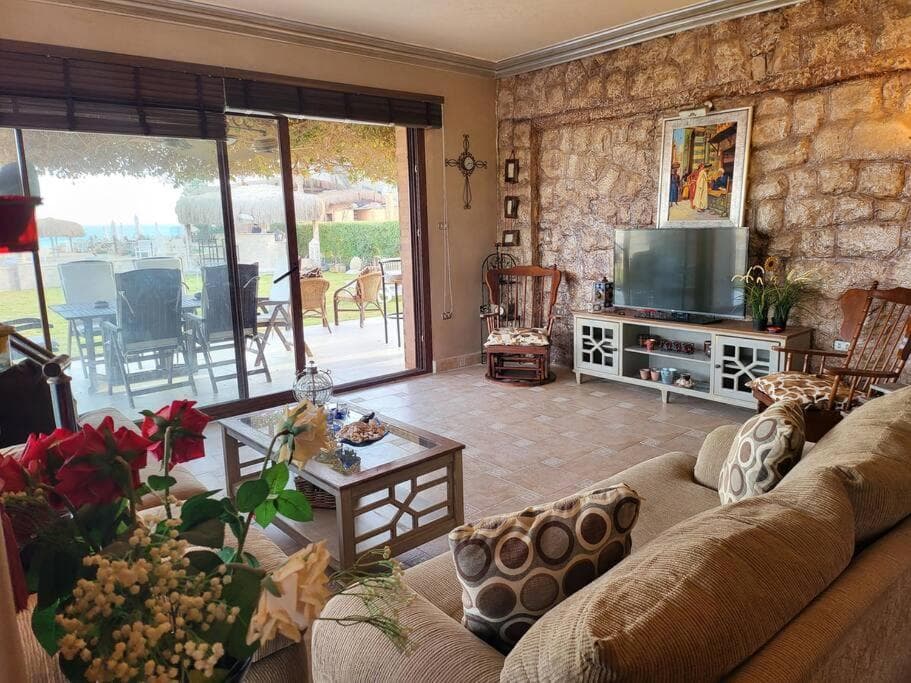 3BR Beach Front Chalet On RedSea photo 8