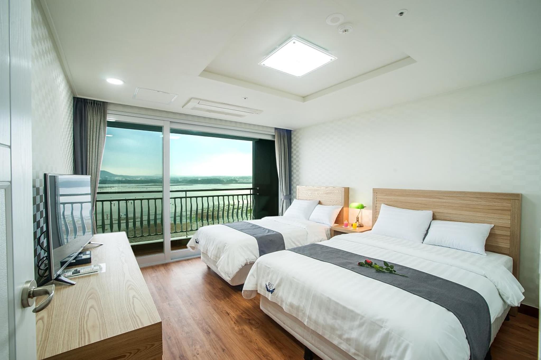 Breeze Bay Hotel photo 7
