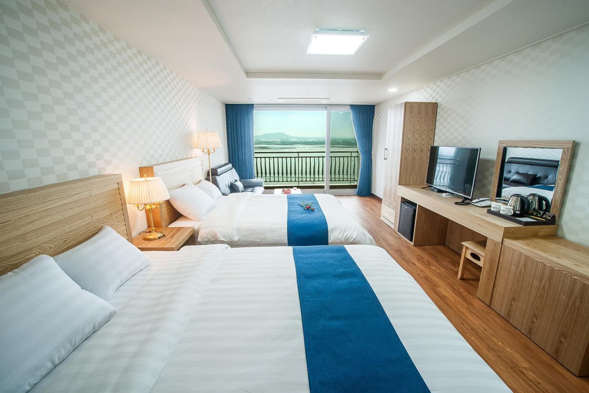 Breeze Bay Hotel photo 5