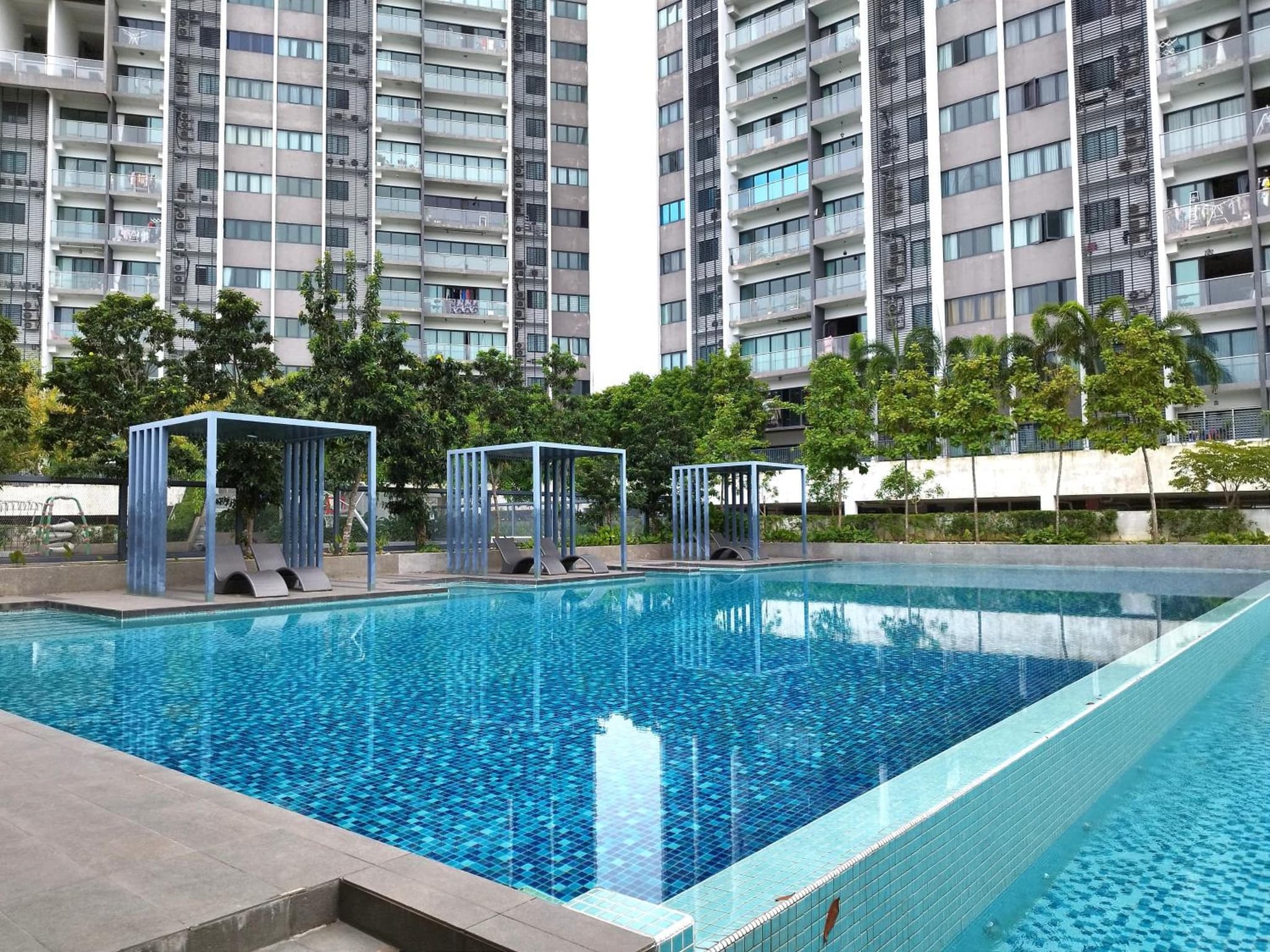Puchong WindyLakeViewStayCation3R2B AT D Island photo 8