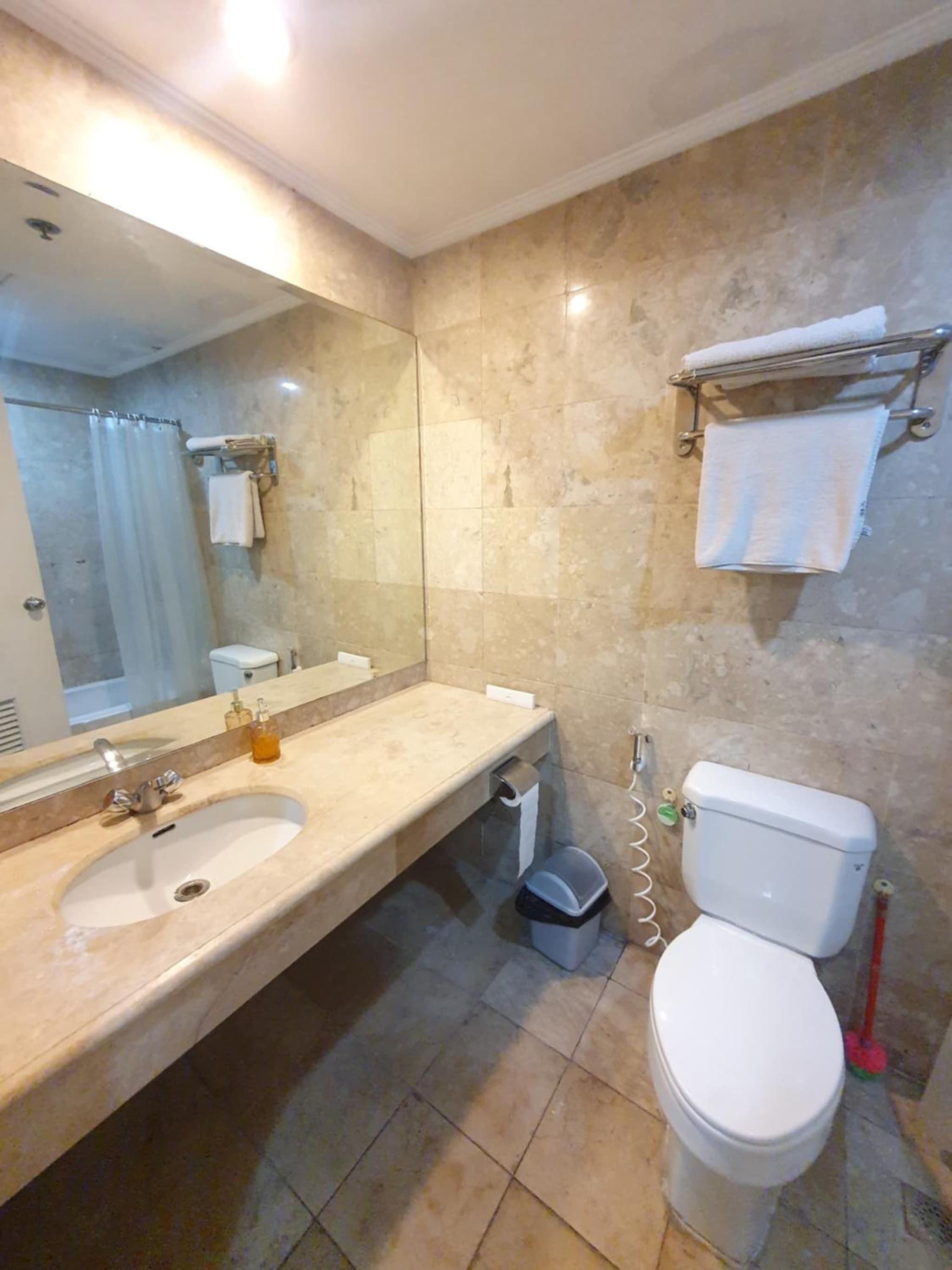 SAB R. CONDOTE'L SUITES photo 4