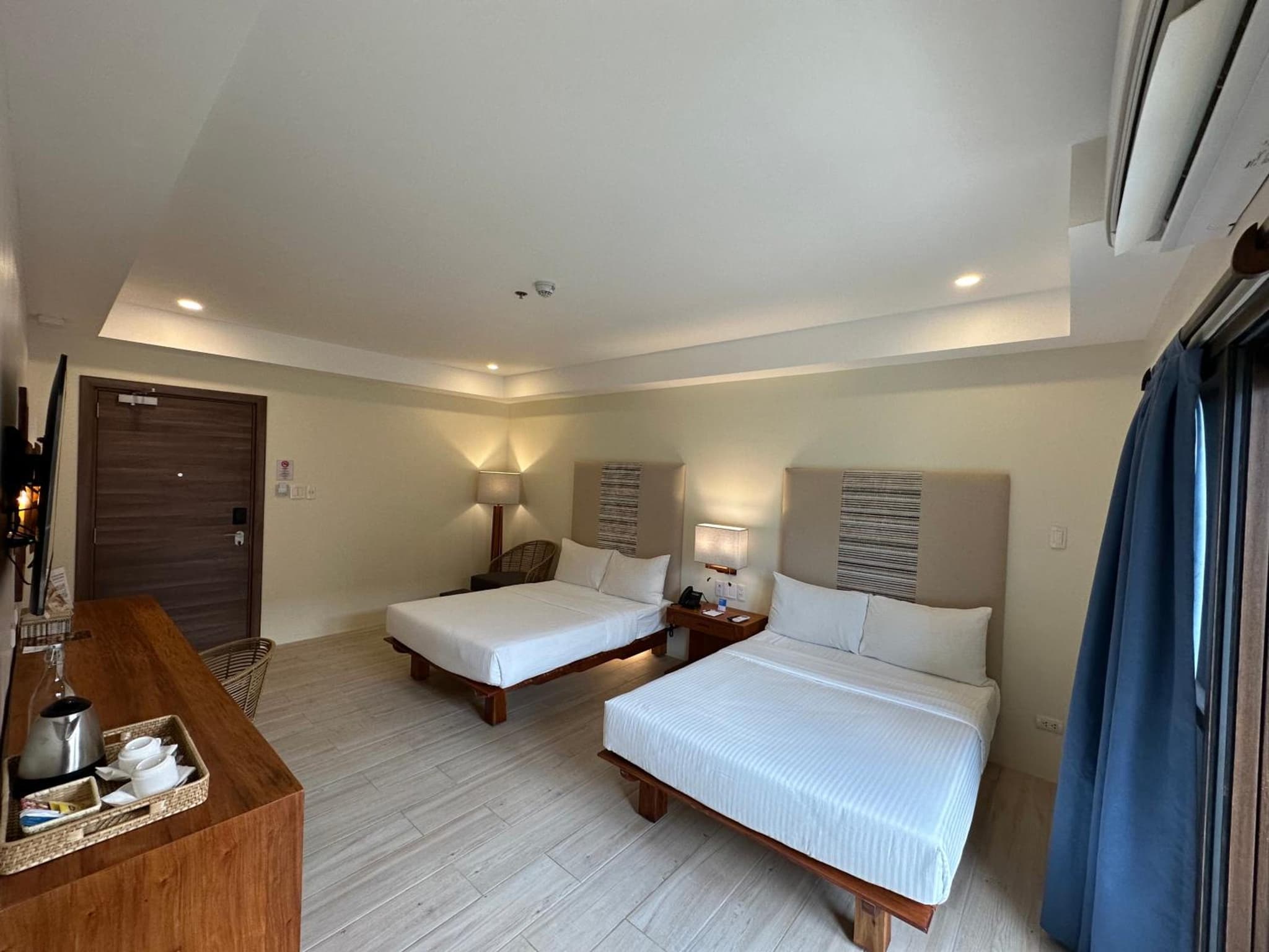 Bluewater Maribago Beach Resort photo 3