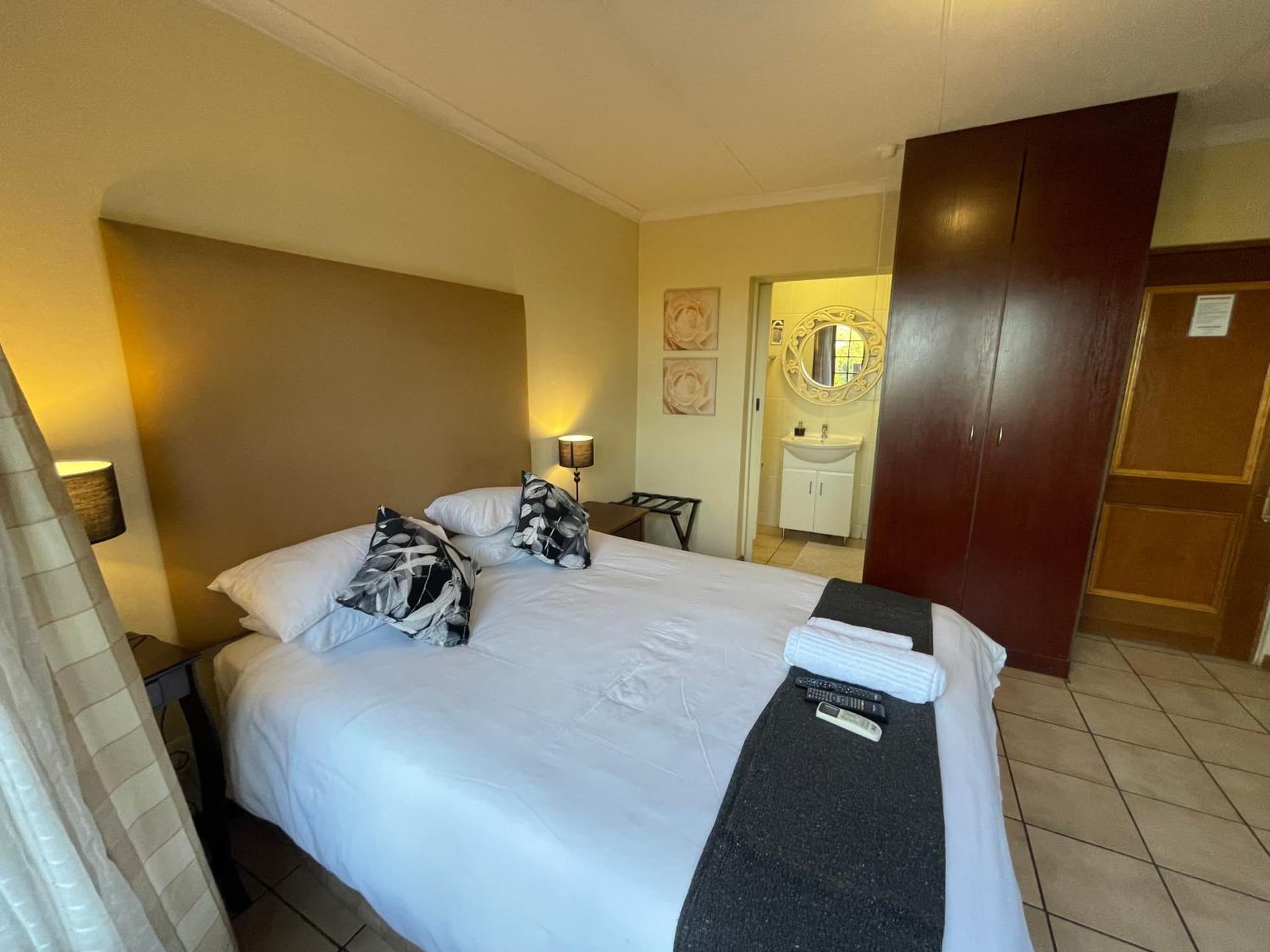 Edelweiss Corporate Guest House photo 5