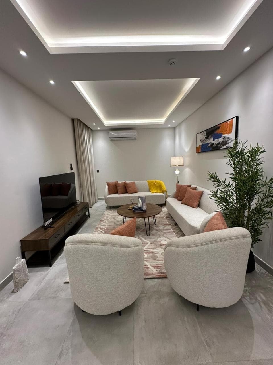 Three Bedroom Modern Apartment in Al Malqa photo 6