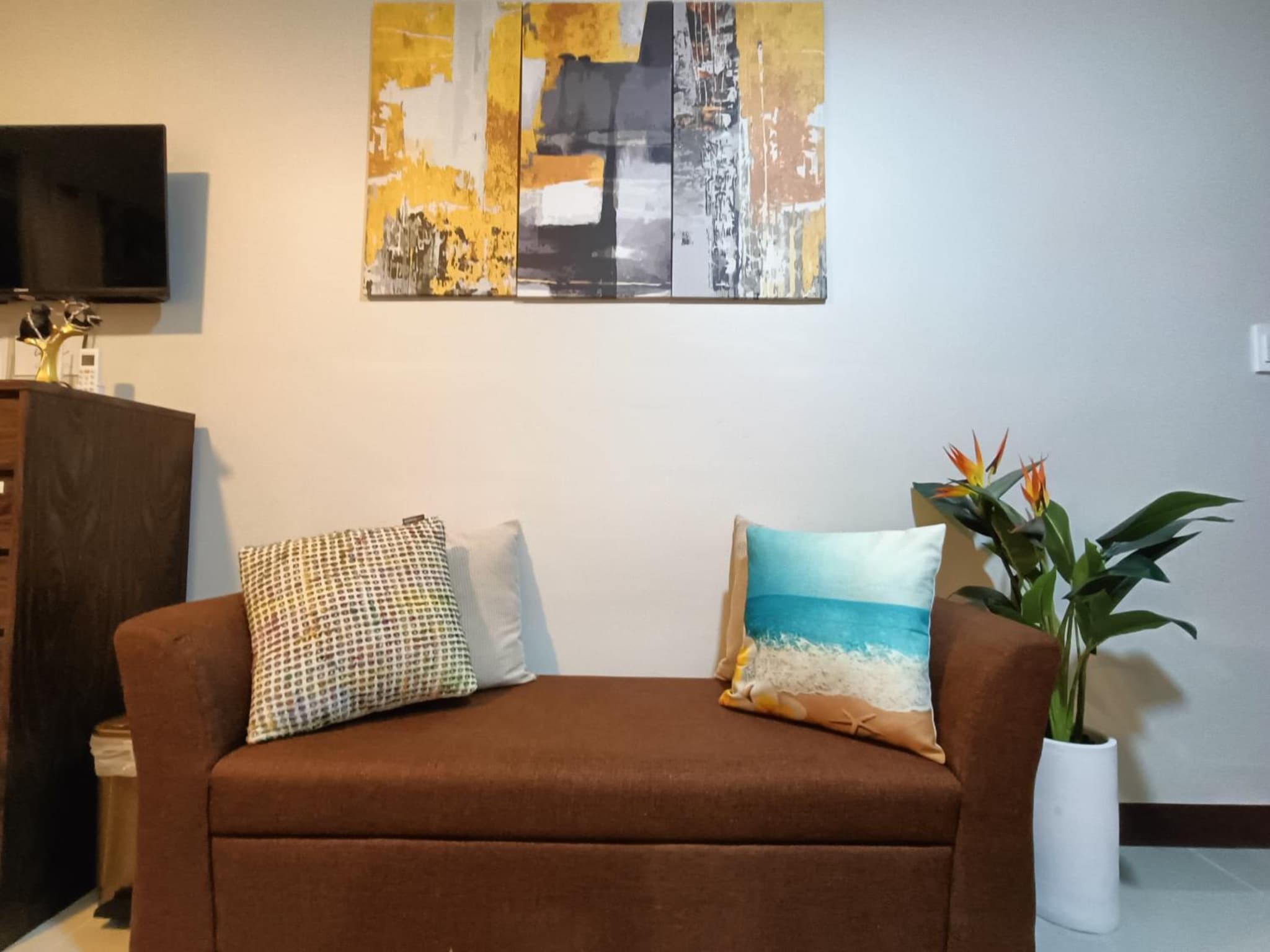 HappyHomes The Persimmon Studio-Mabolo photo 6
