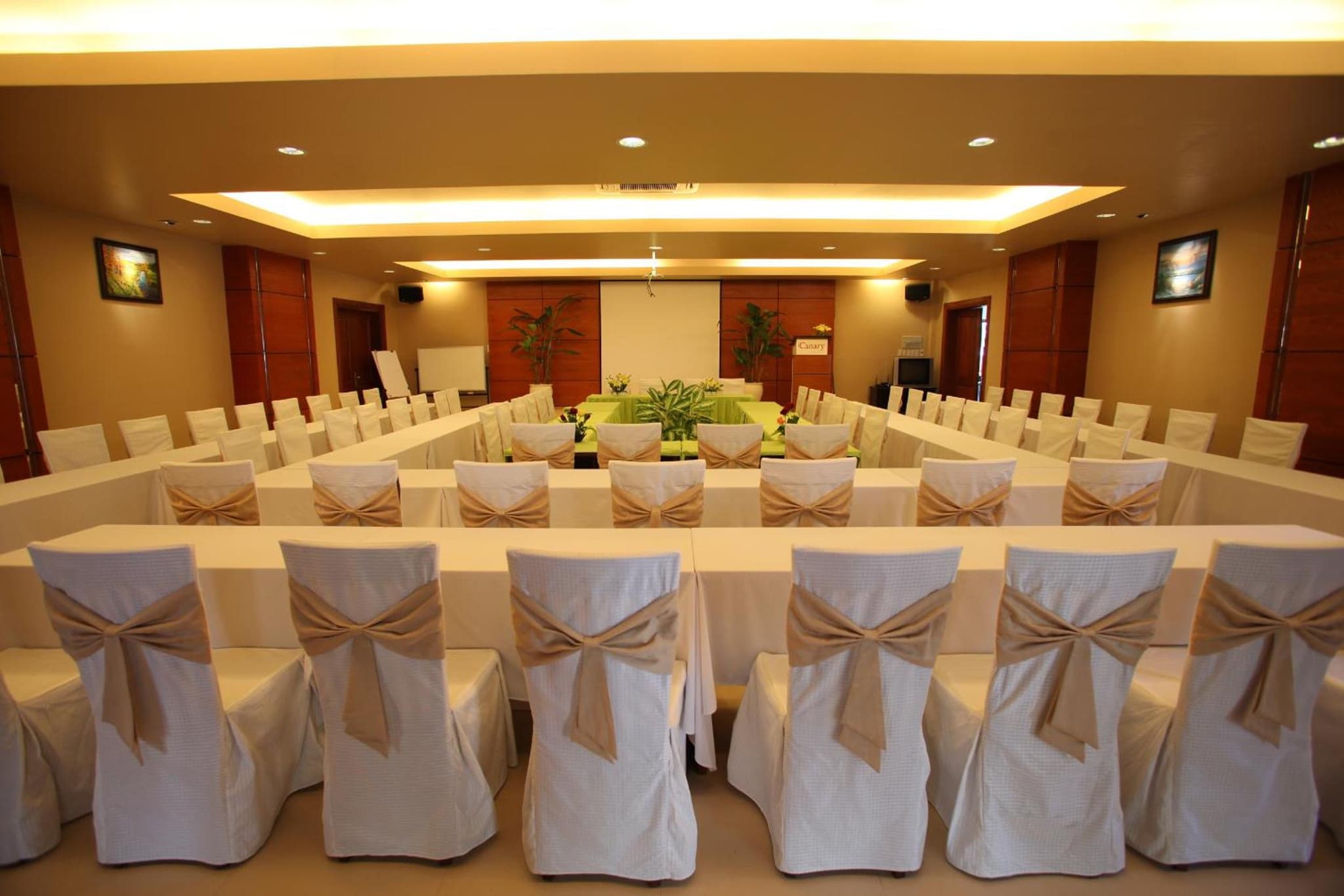 Canary Beach Resort photo 9