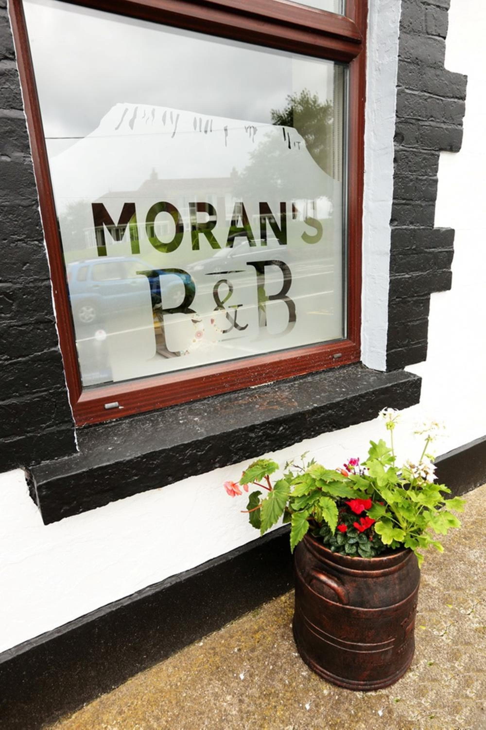 Moran's Bar & B&B photo 7