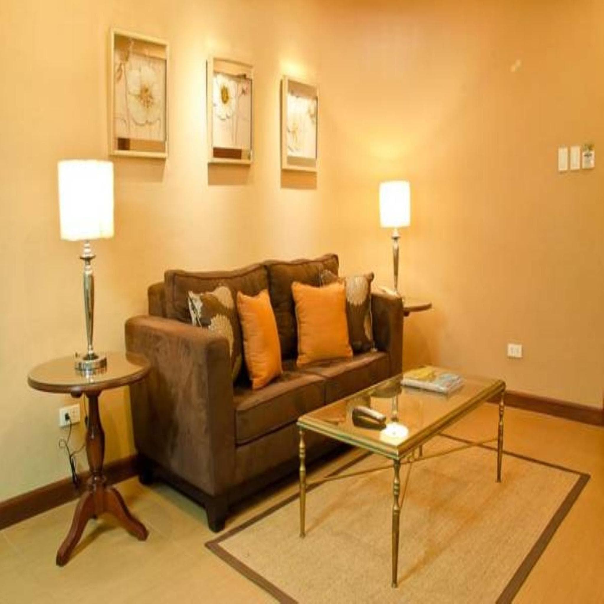 Royal Garden Hotel photo 2