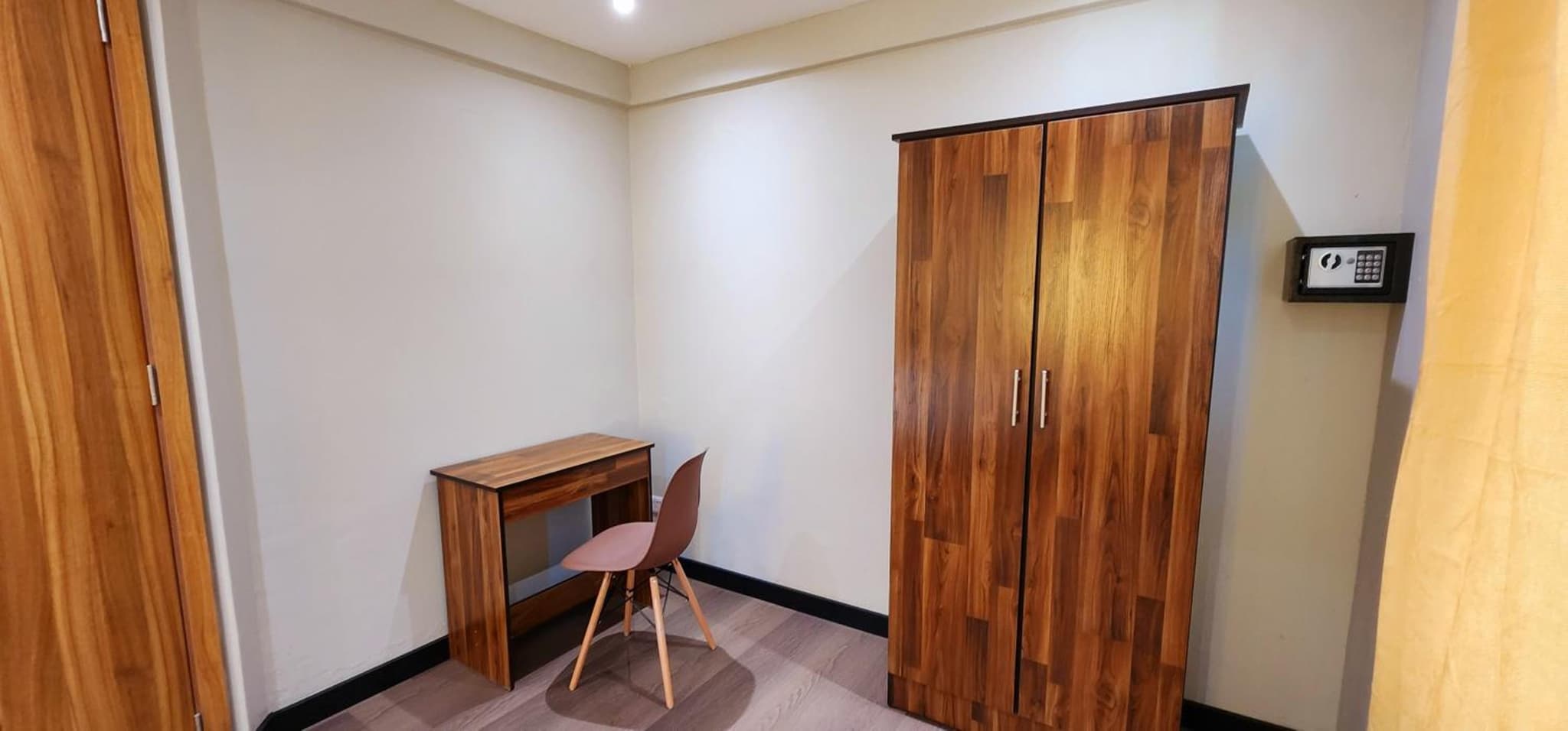 Phoenix Beach Apartments sea view photo 7