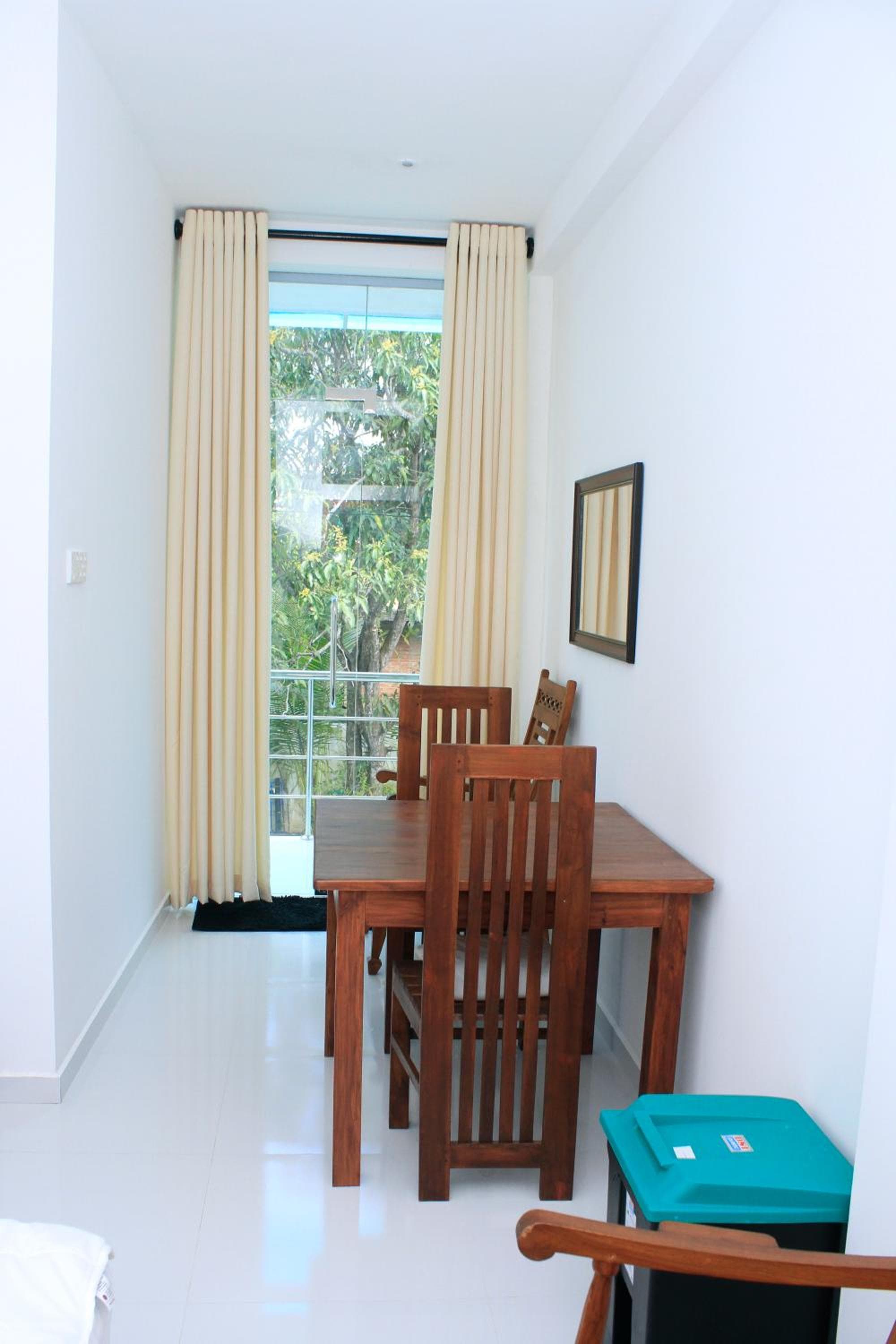 VThree Hotel photo 2