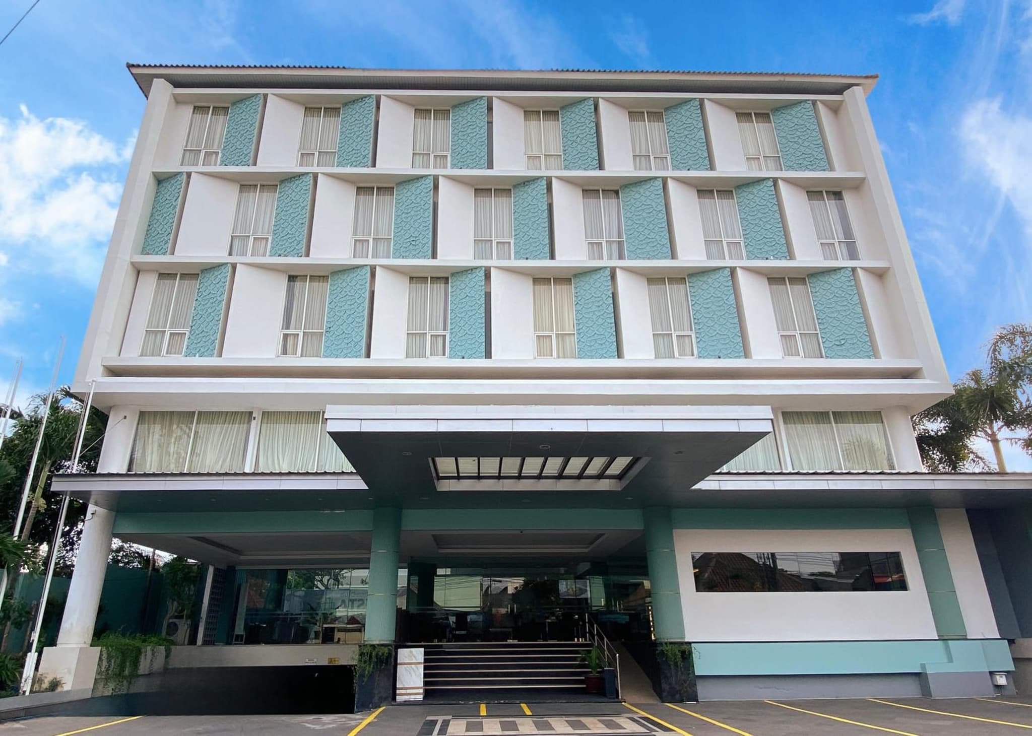 Luxury Malioboro Hotel
