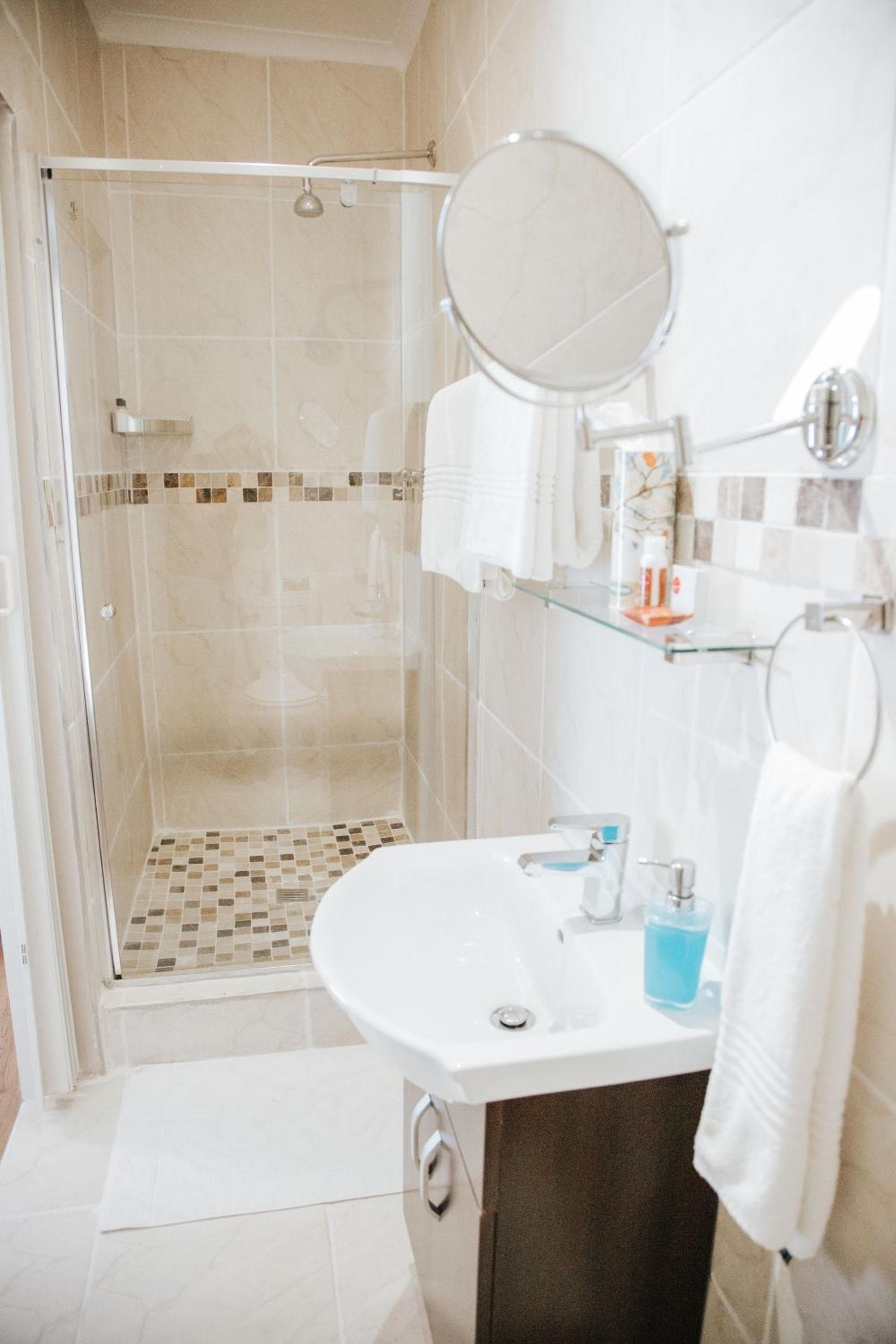 The Symphony Guest House photo 2