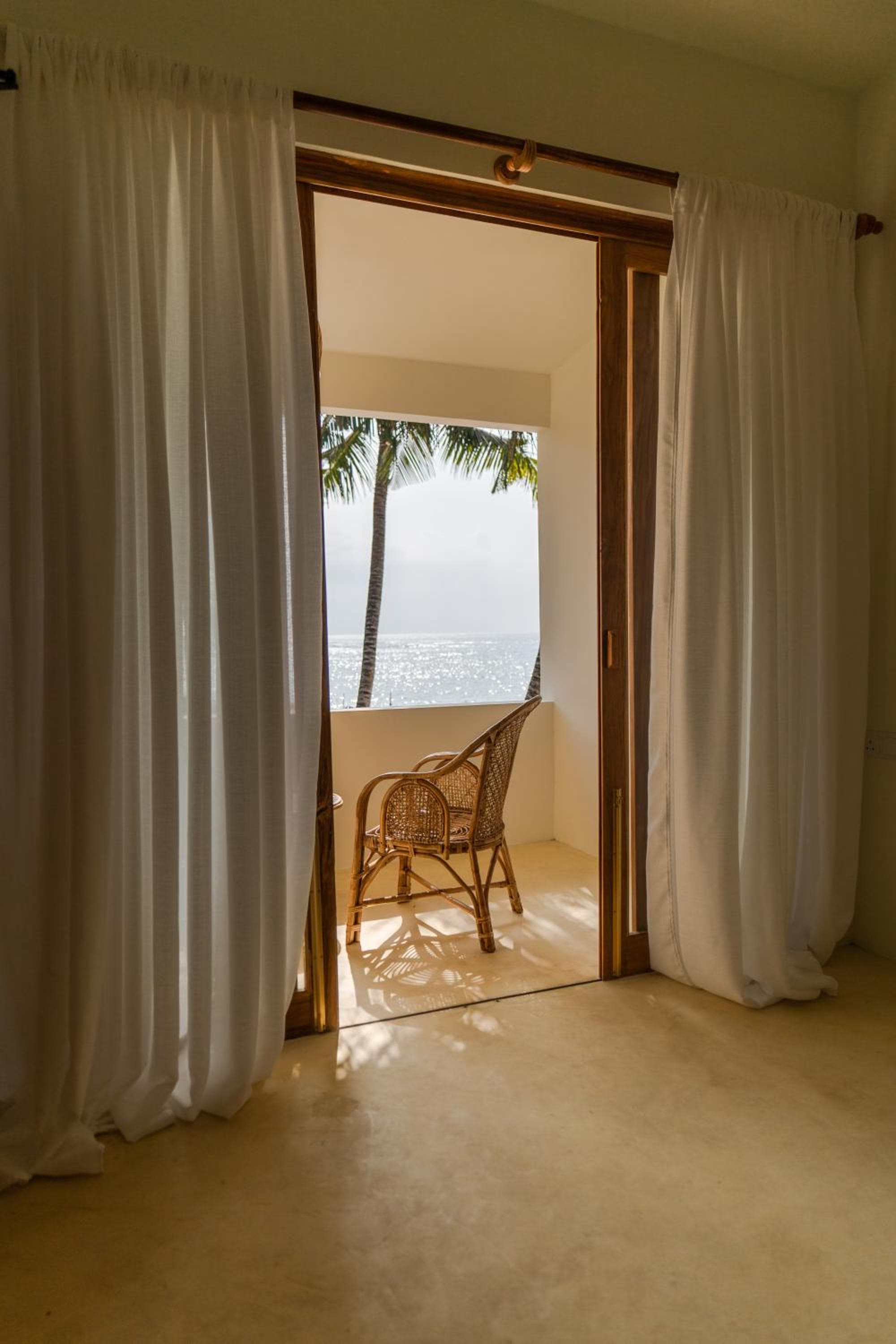 Blue Waves Surf House - Beach Hotel photo 5