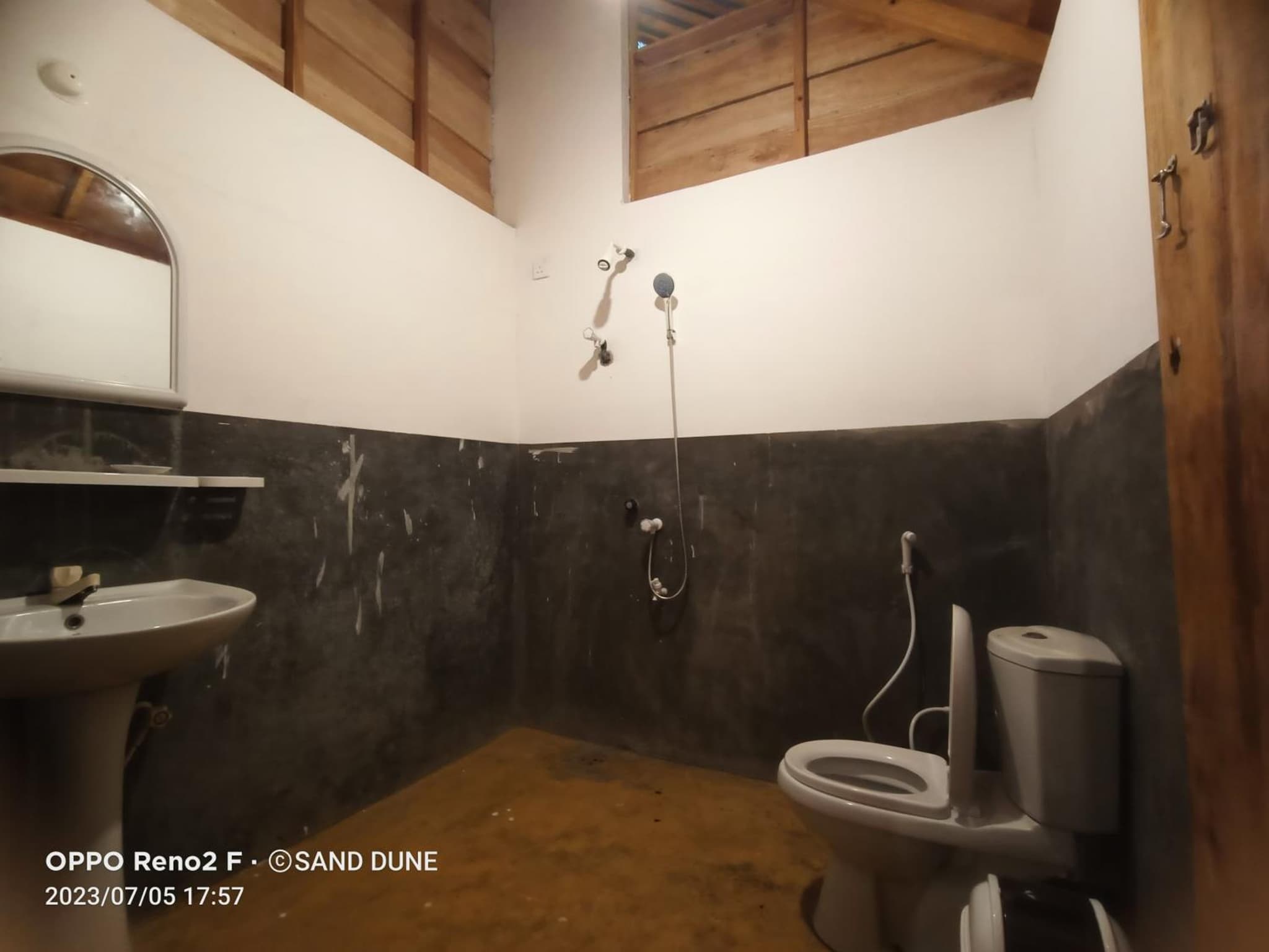 Sand Dune Beach Hotel & Surf Camp photo 3