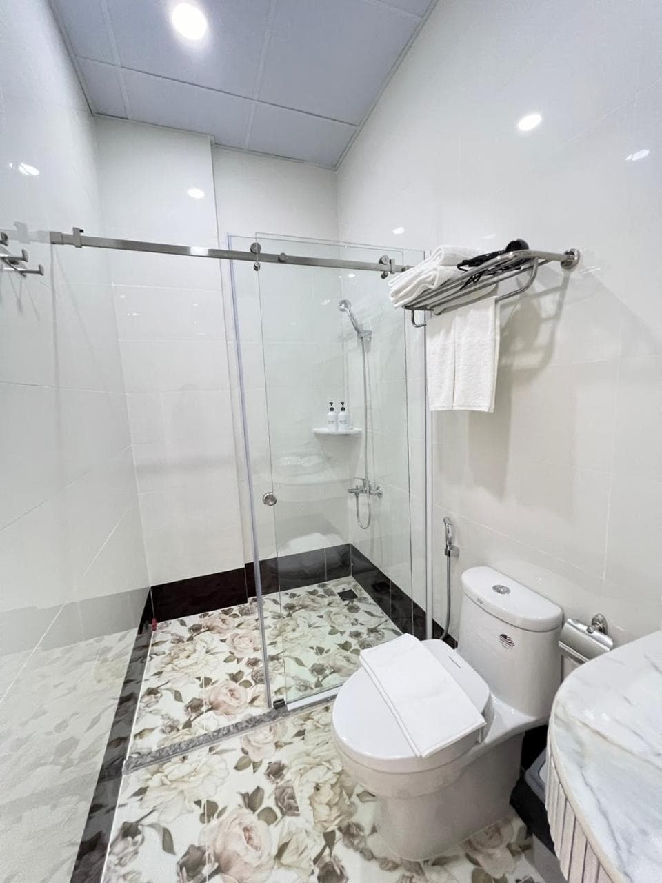 Paris Hotel Châu Đốc photo 3