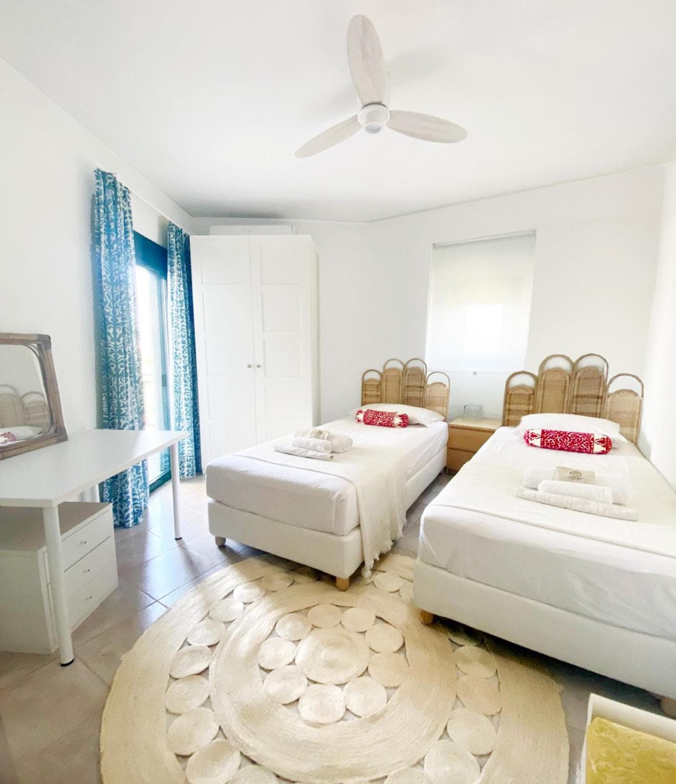 Nikiti Blue house 30m from the beach with sea view photo 4