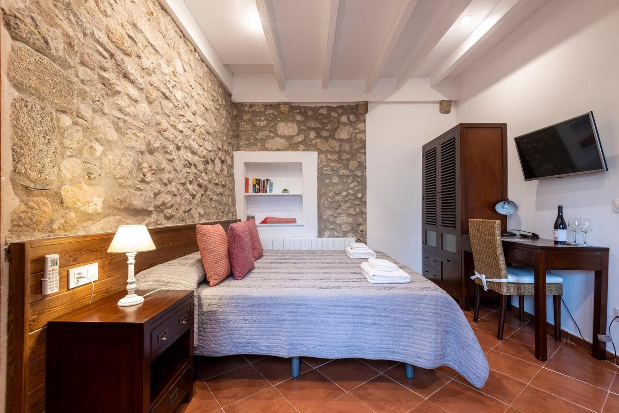 Hostal Can Xicu photo 3