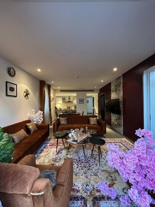 Lyoan home photo 8
