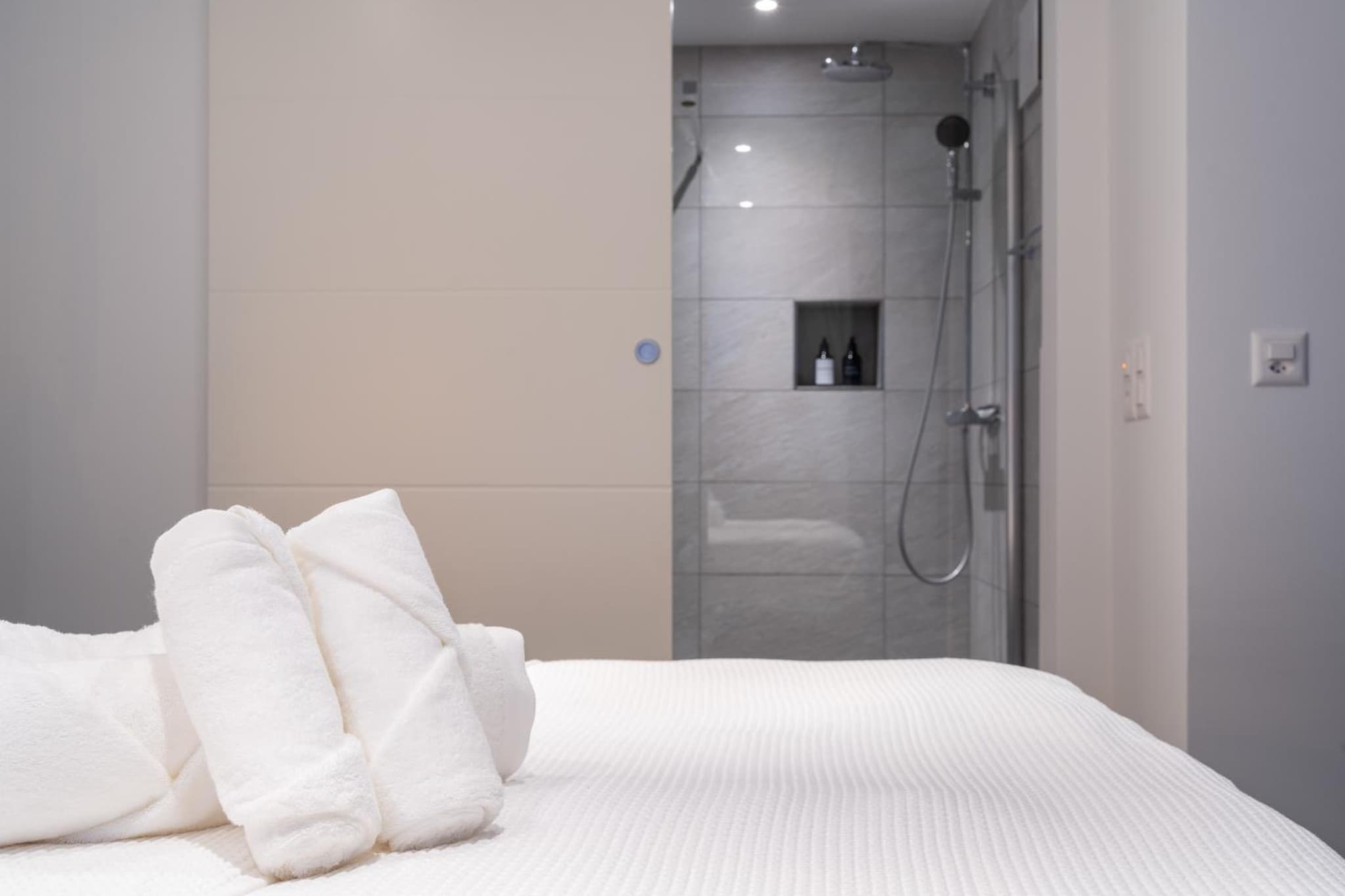 Charmante Wohnung mit Balkon nahe Thunersee - Bitcoin accepted photo 9