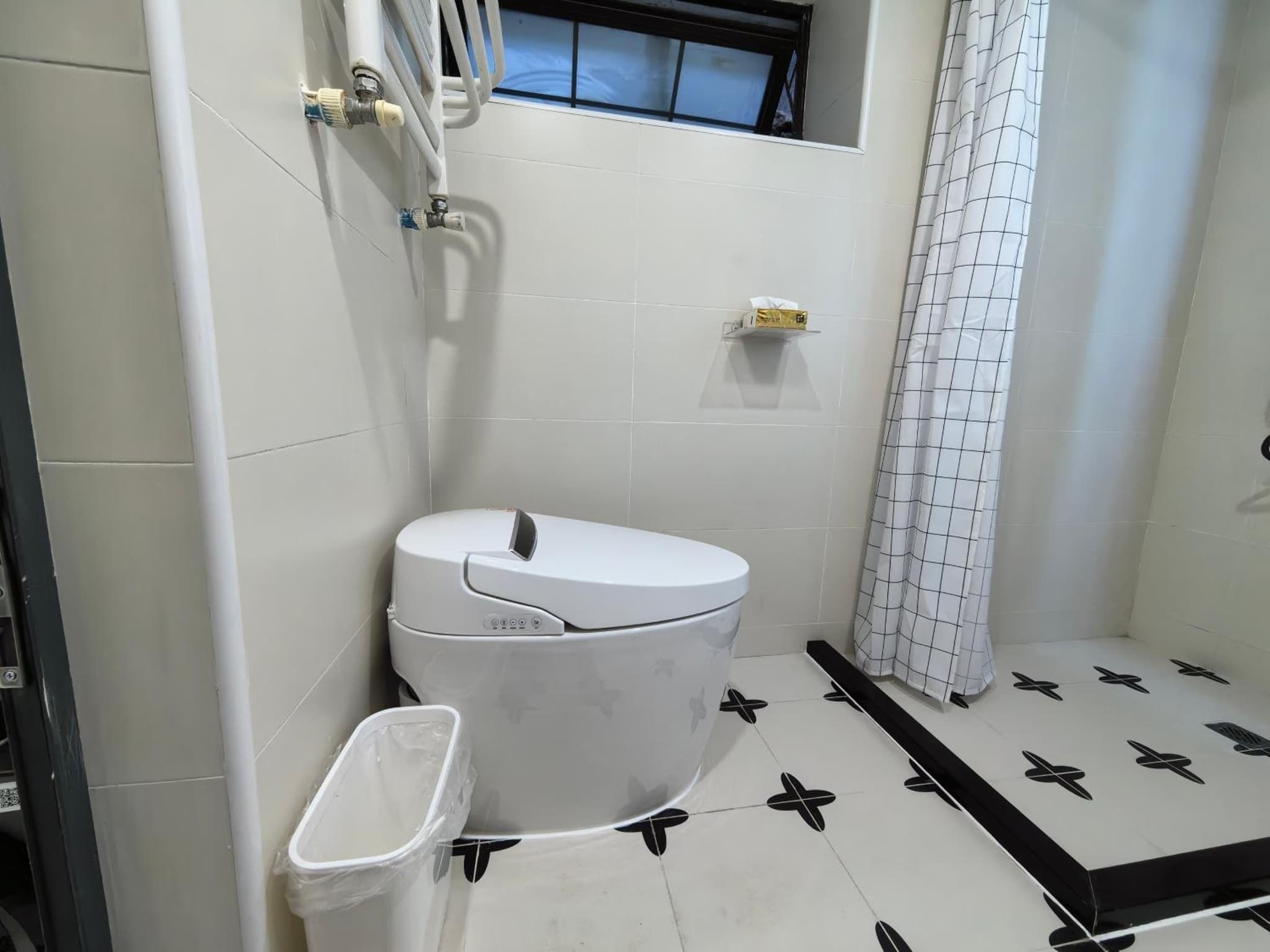 Shanghai Hills & ZINN City Loft Near Metro Line 1 Changshu Rd and Close to Tianzi Fang photo 3