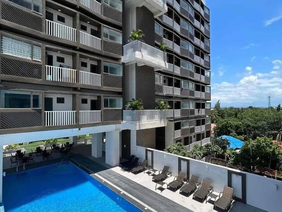 WV2 Condotel Luxury