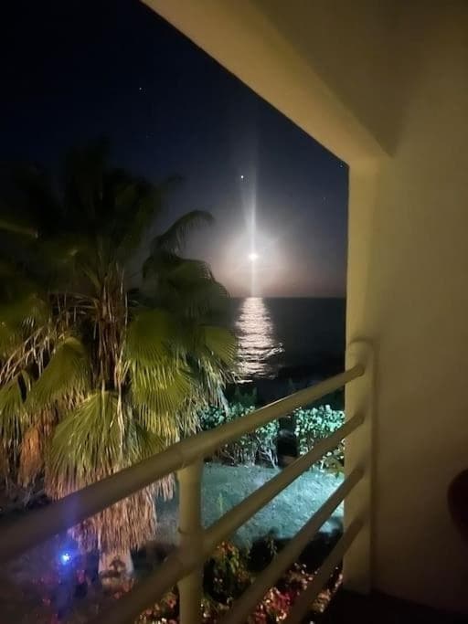 Whispering Clouds Beach House photo 9