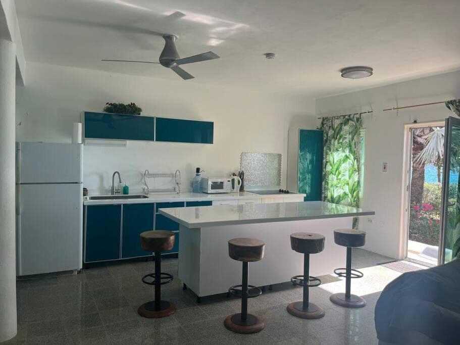 Whispering Clouds Beach House photo 3