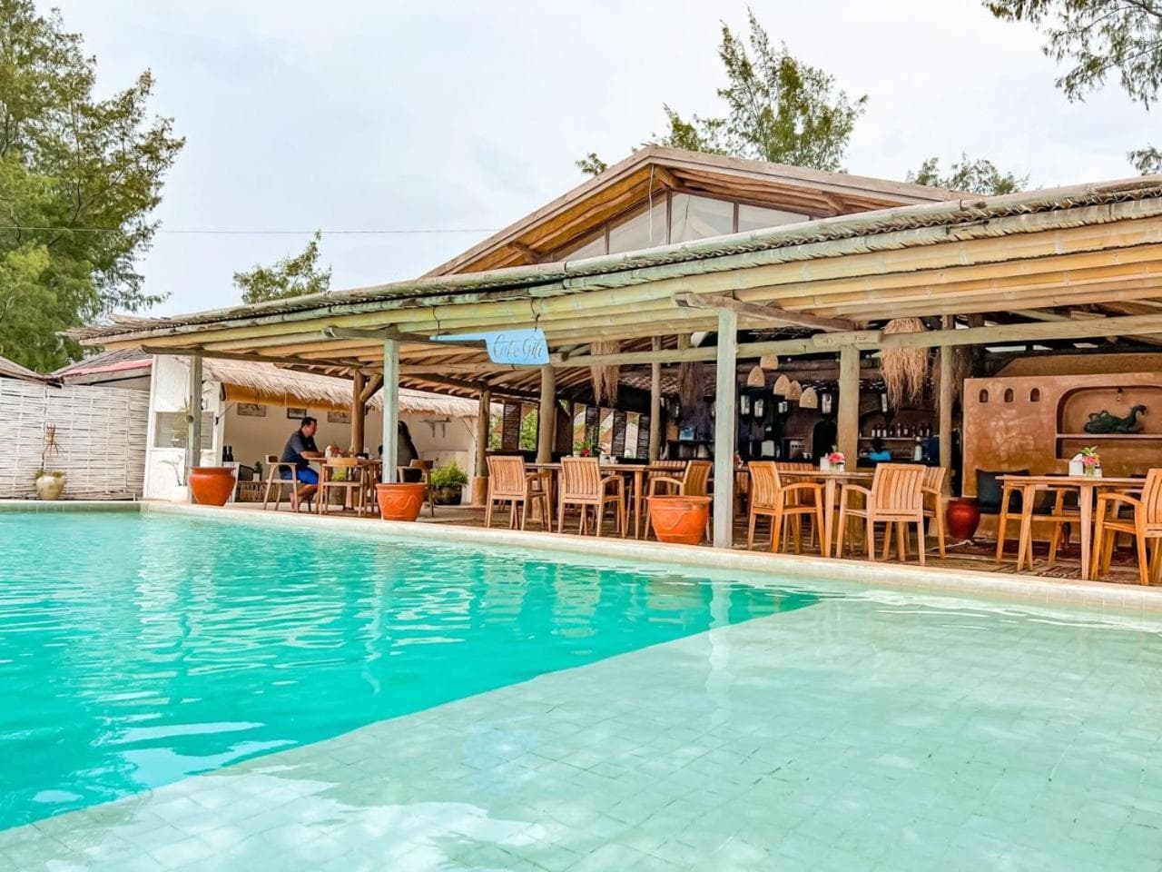 Café Gili Beach Bungalows photo 8