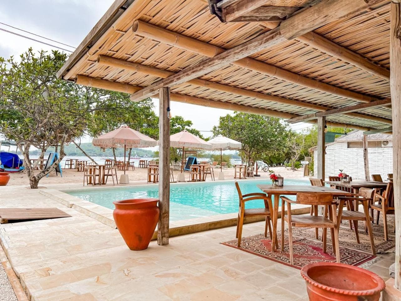Café Gili Beach Bungalows photo 9
