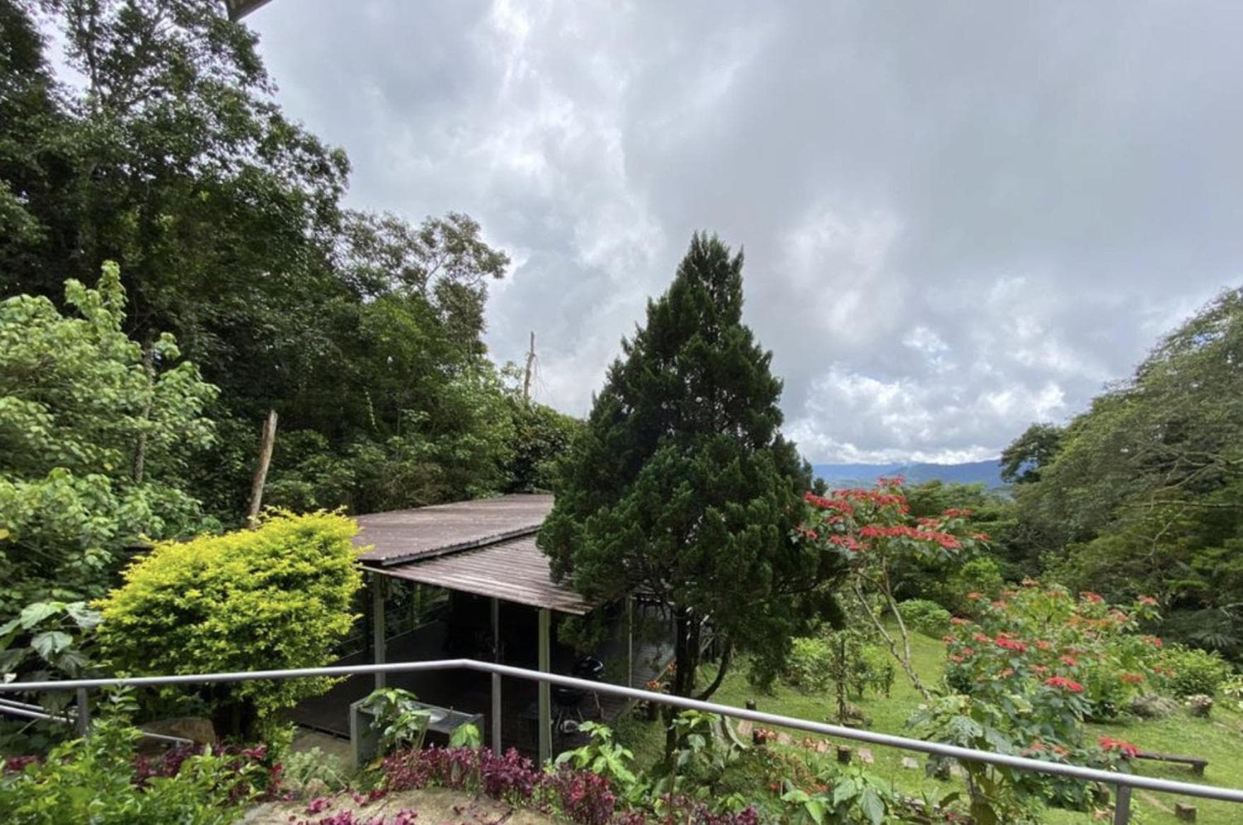 J Residence photo 6